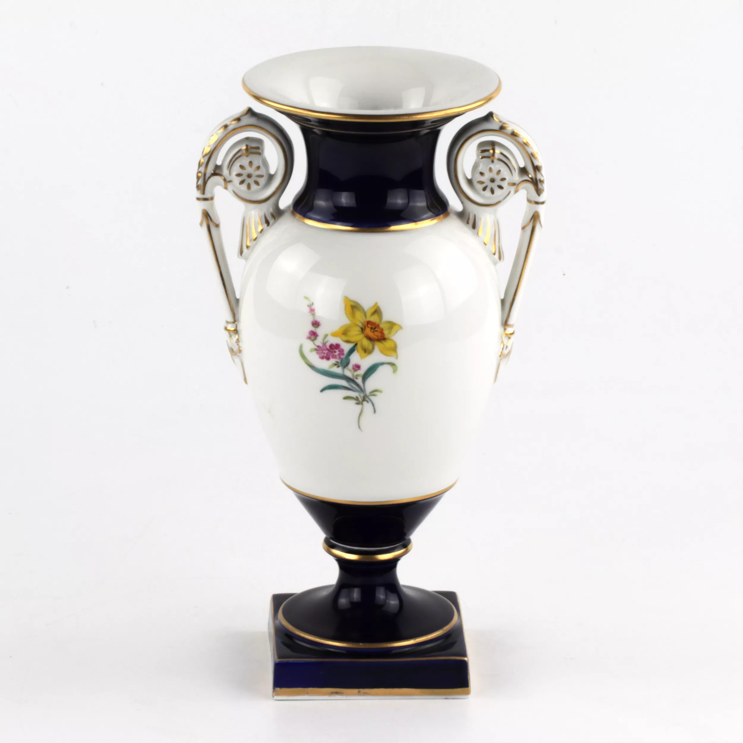 Meissen vase. 19-20 centuries 