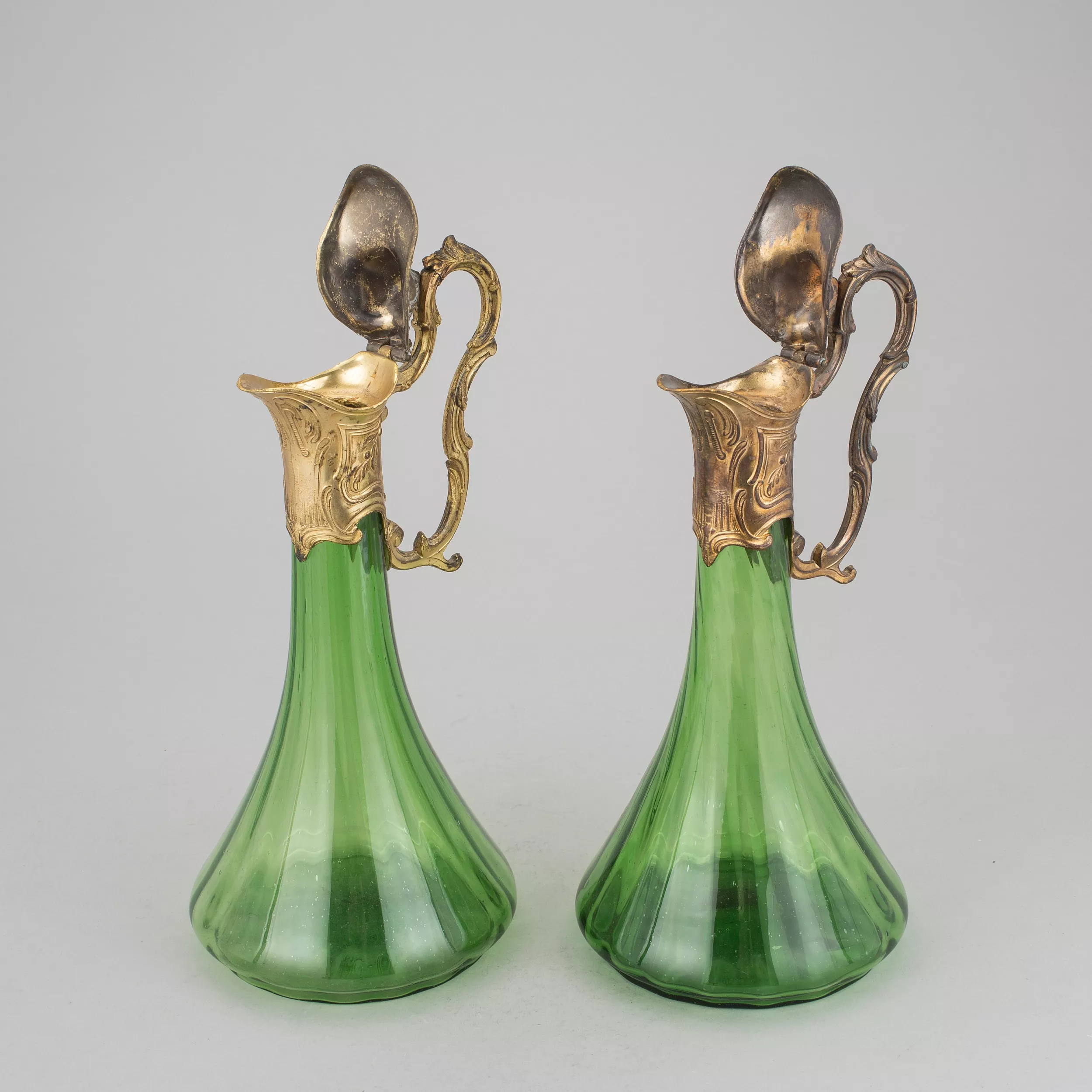 Pair of jugs in Art Nouveau style.