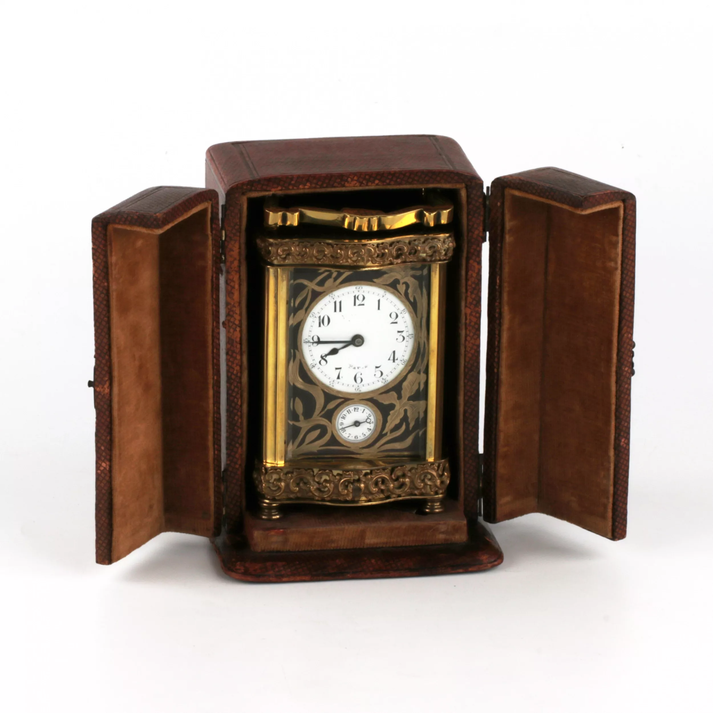 Magnifique horloge de carrosse dans son ecrin. 