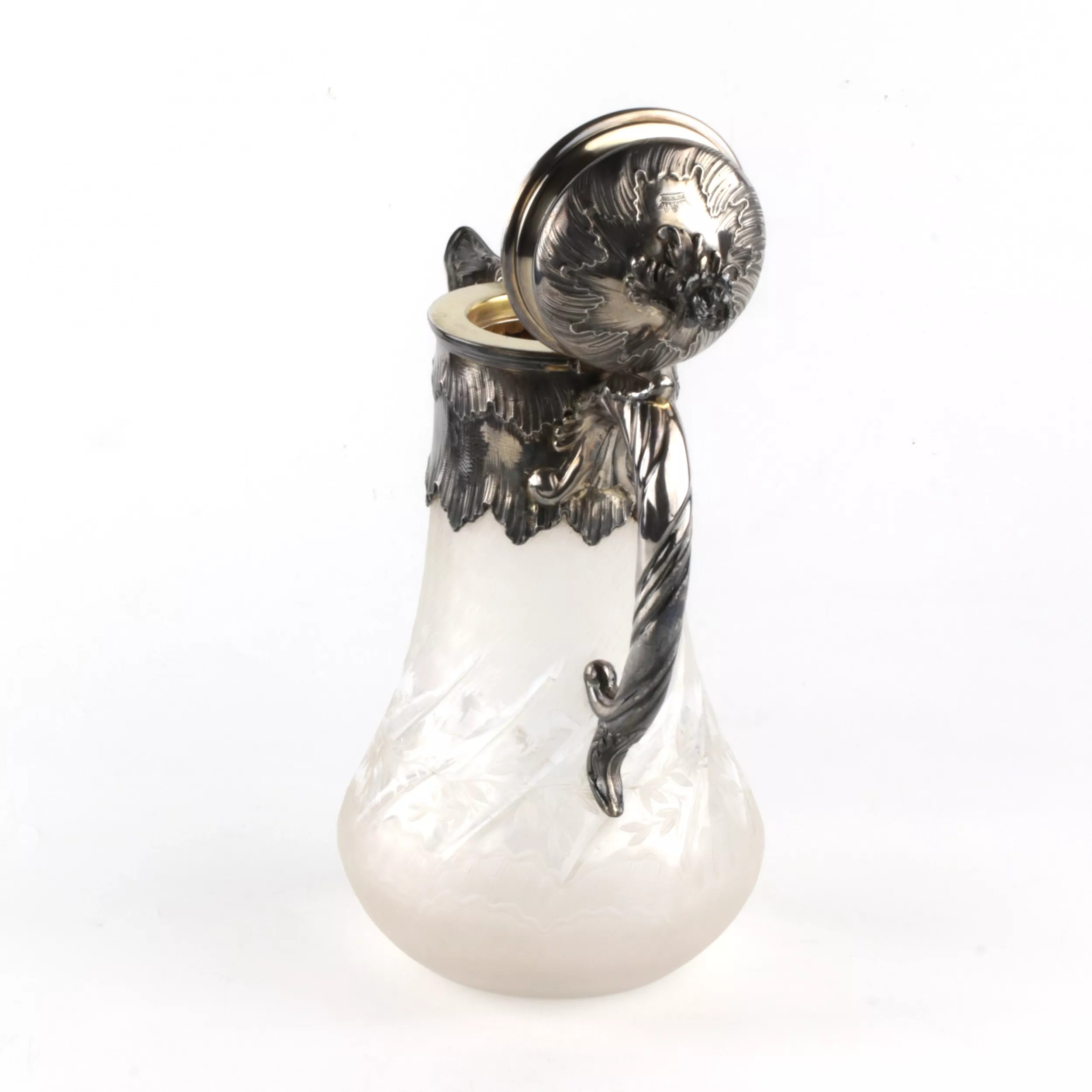 CARAFE À EAU EN ARGENT ET VERRE GRAVÉ. FRANCE. FIN DU XIXe SIÈCLE