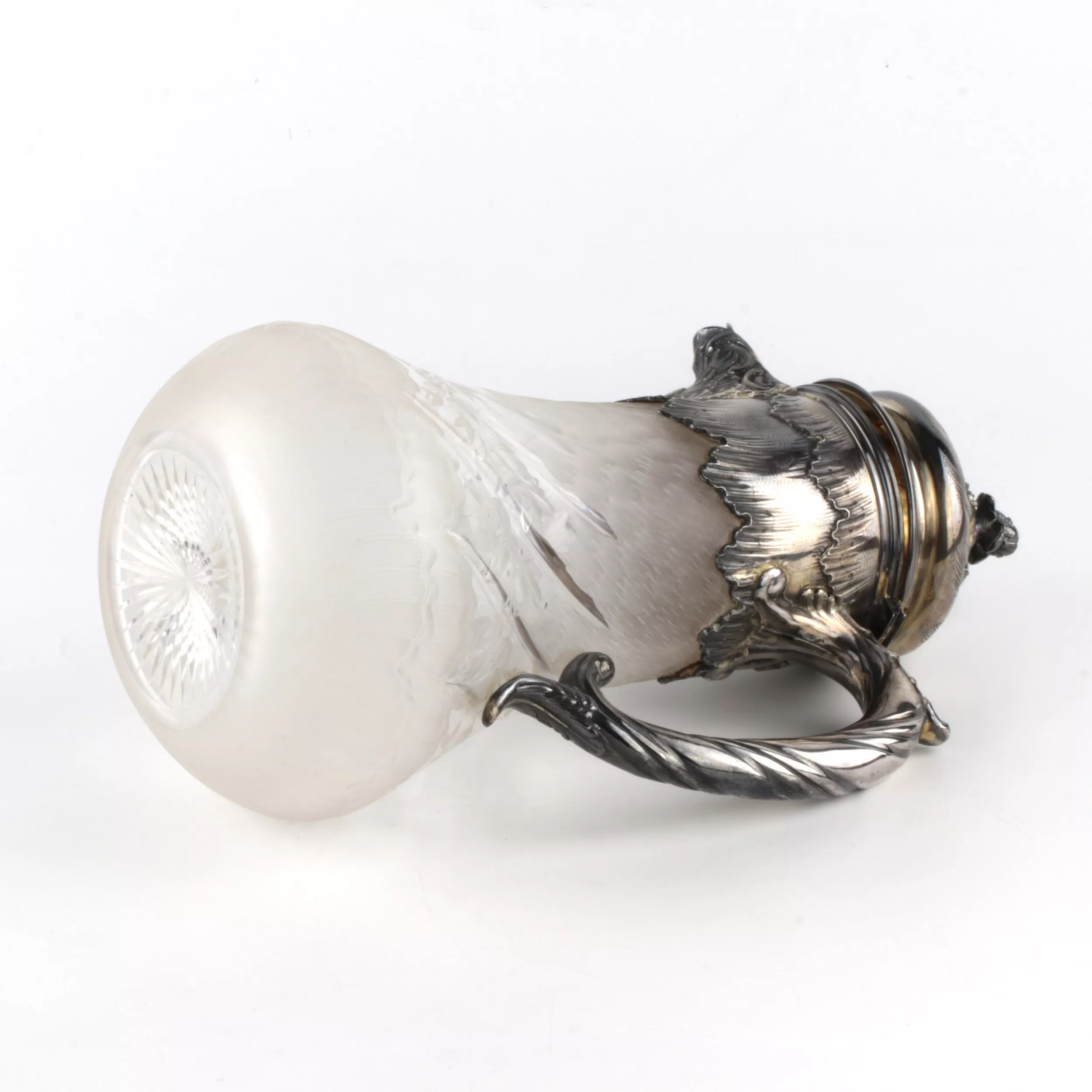 CARAFE À EAU EN ARGENT ET VERRE GRAVÉ. FRANCE. FIN DU XIXe SIÈCLE
