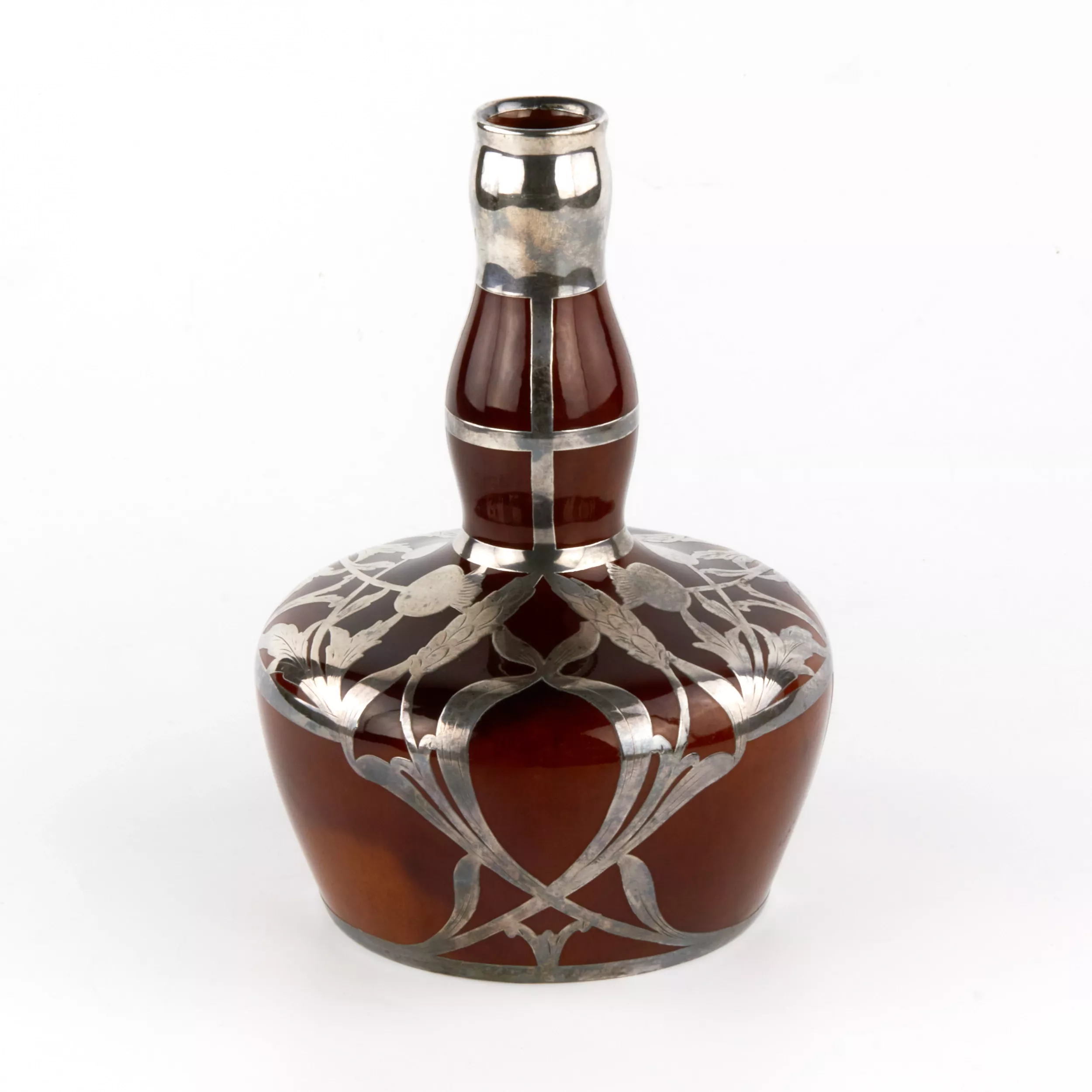 Изящная фарфоровая вазочка в серебряной оплётке, в стиле Модерн. Crown Staffordshire.