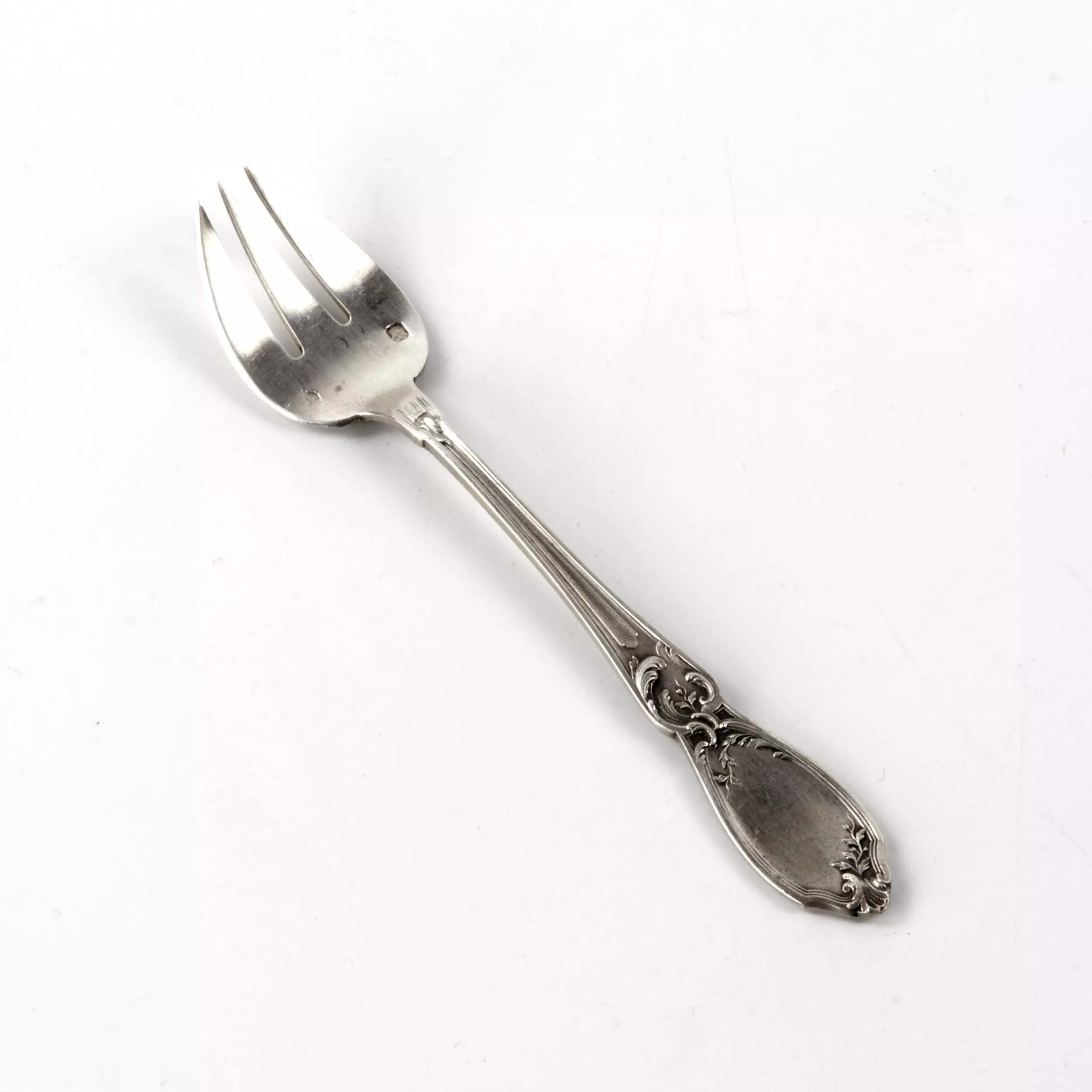 Set of six silver oyster forks. France. 