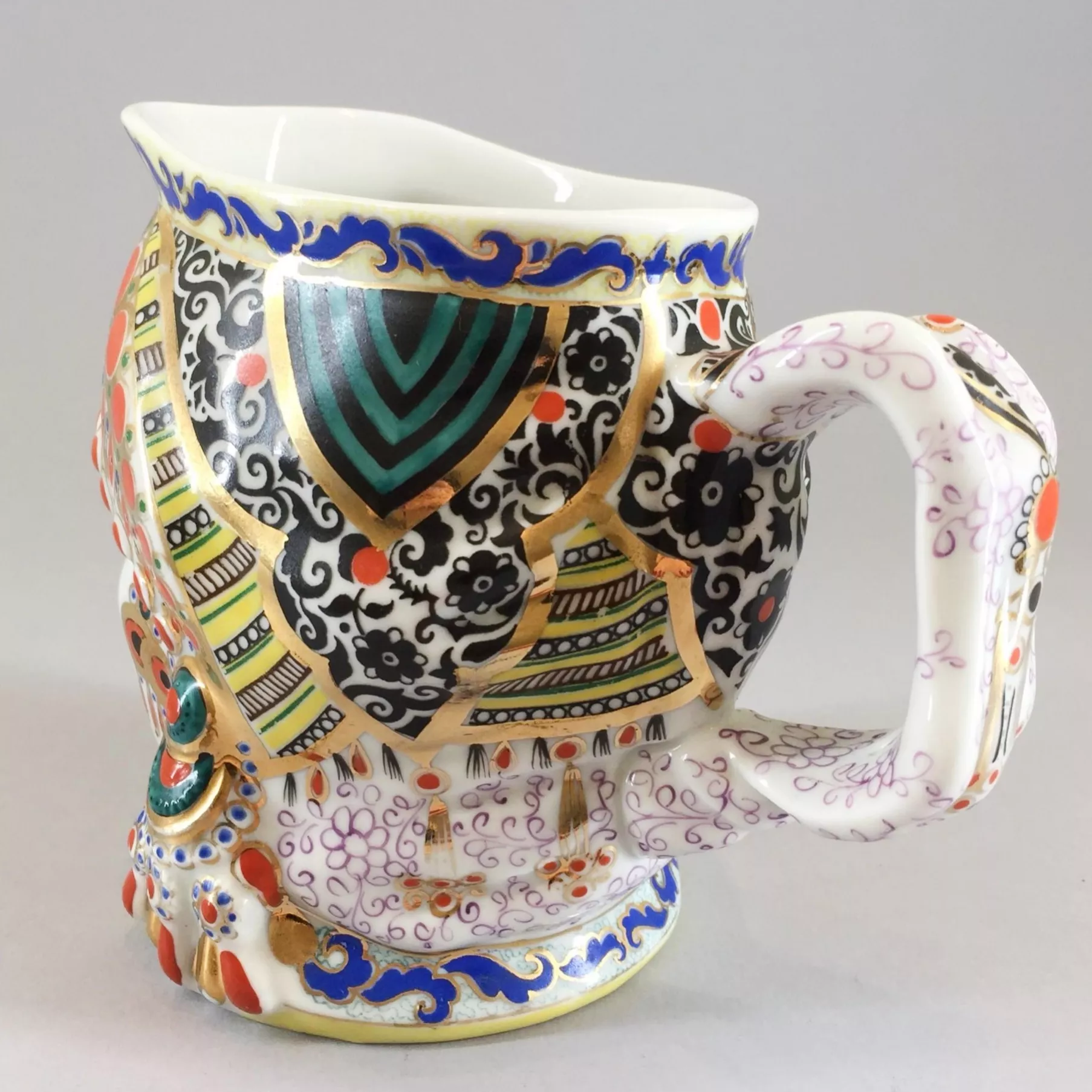 Tasse Lait. LFZ. Daprès le modèle de N. Danko. 