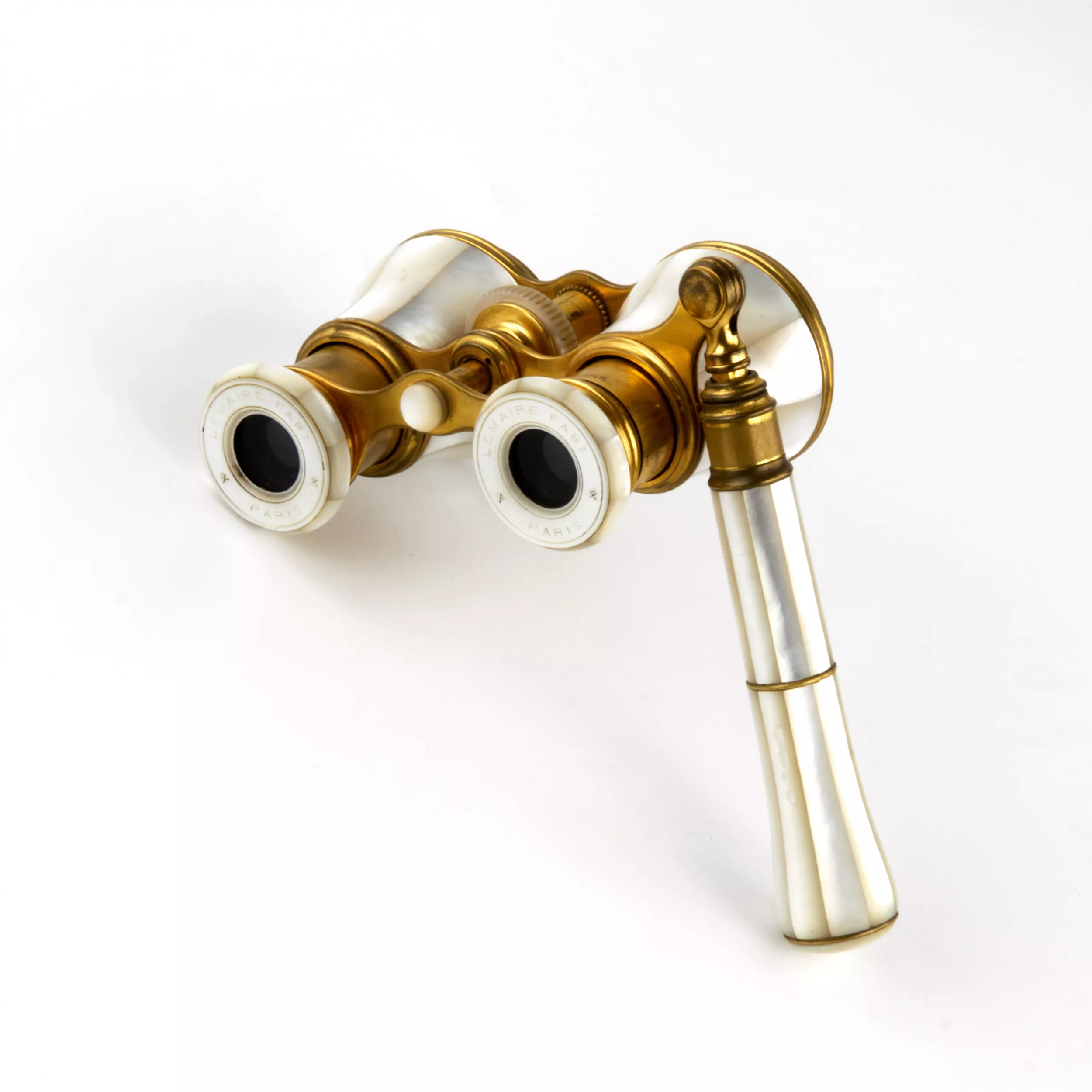 Theatrical binoculars with mother-of-pearl on the handle. 