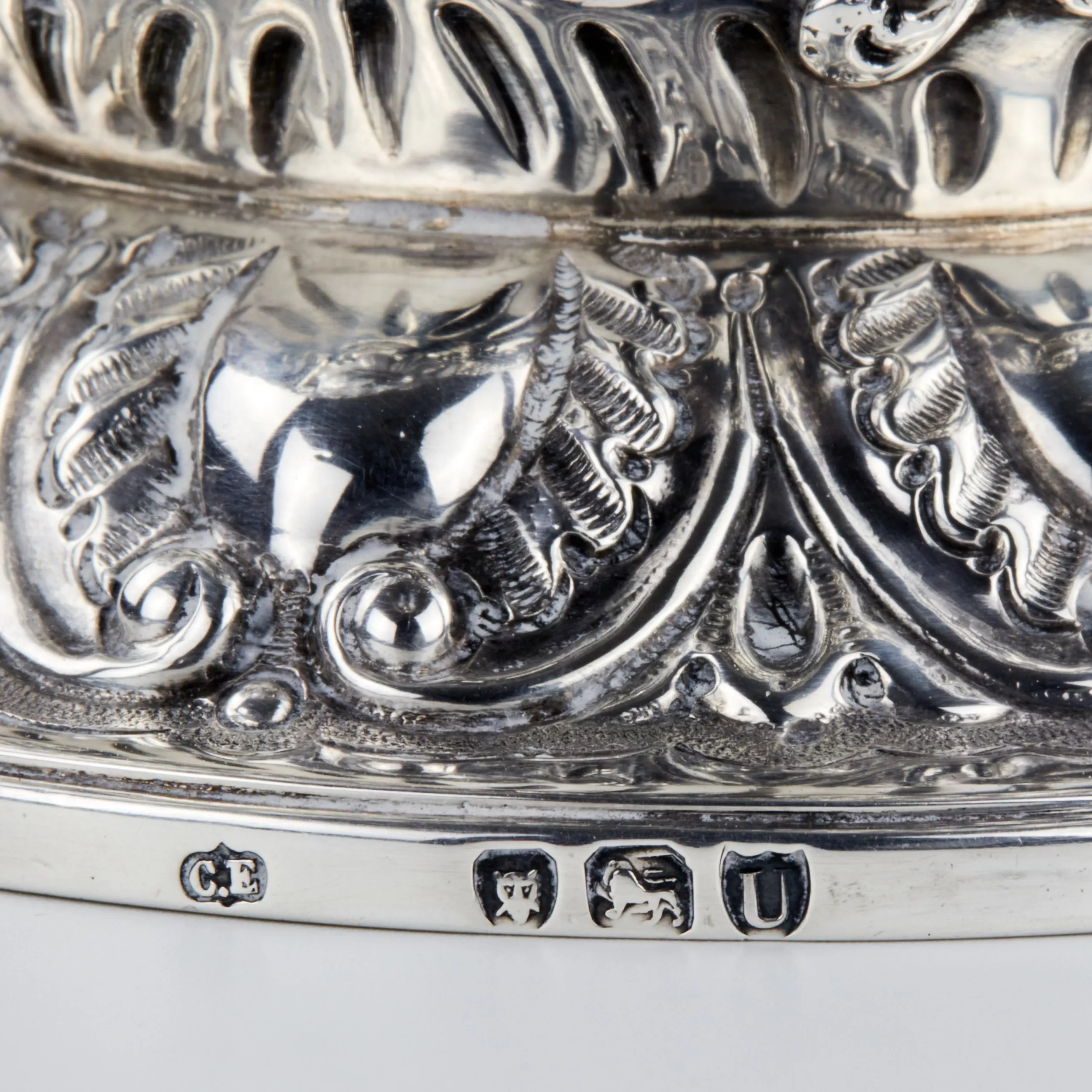 Magnifique carafe à vin en argent avec cristal anglais. Charles Ewdards, Londres 1895. 