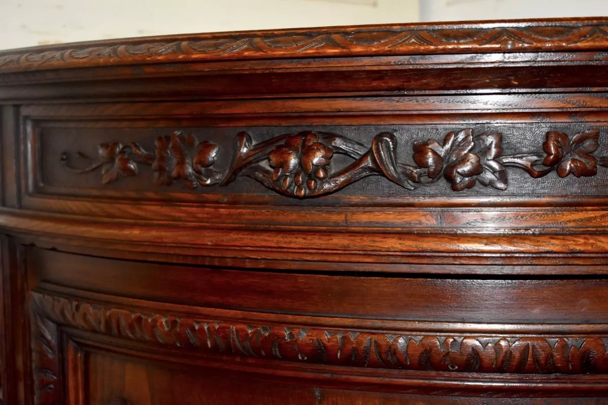 Commode dangle