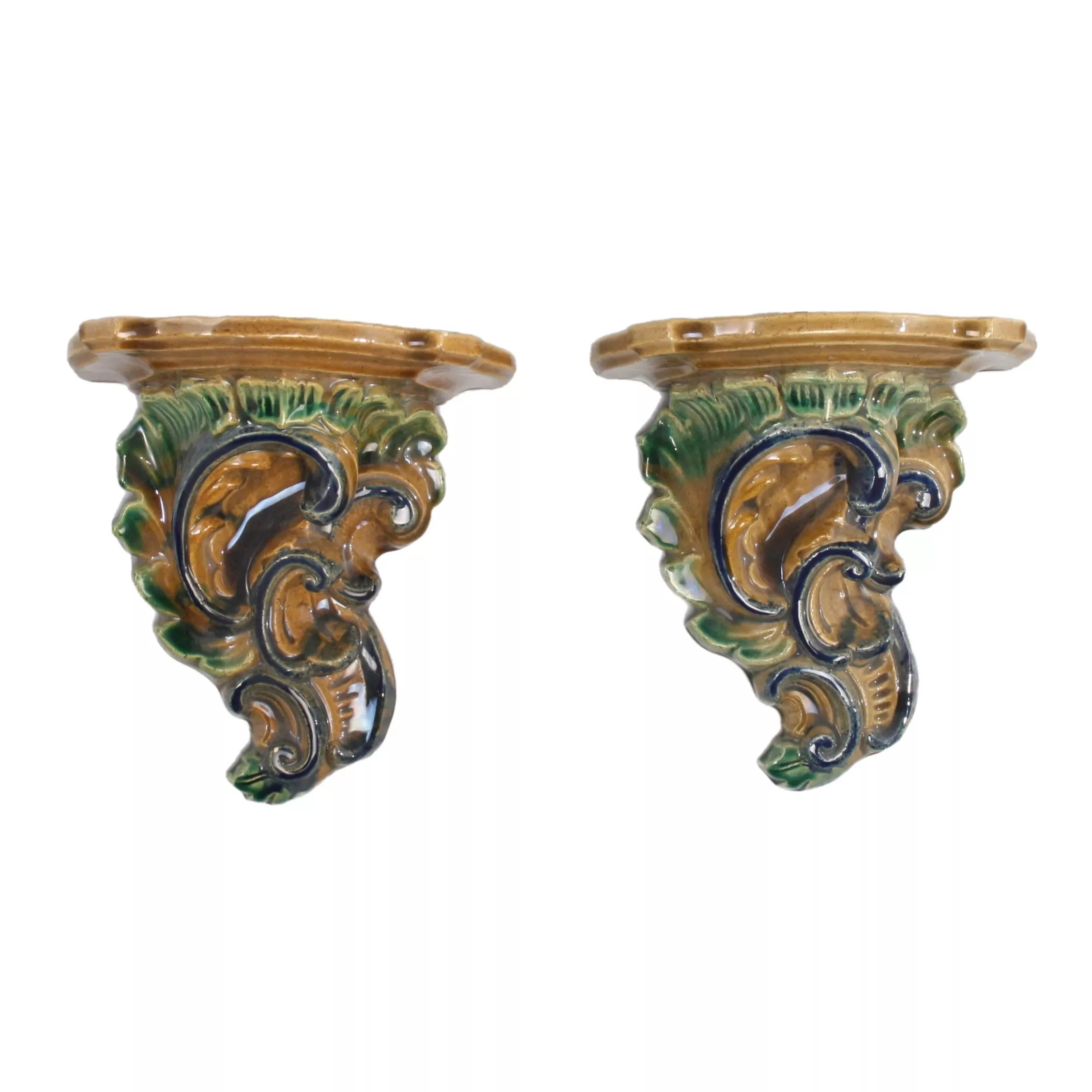 Paire de consoles Majolica.