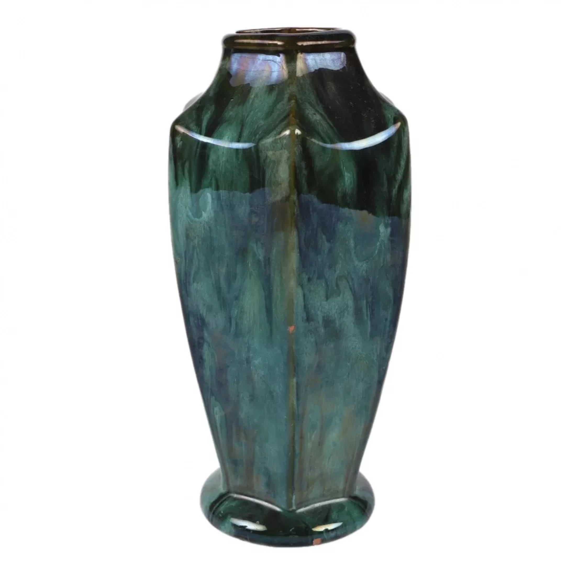 Vase en ceramique de lusine Kuznetsov à Riga. 