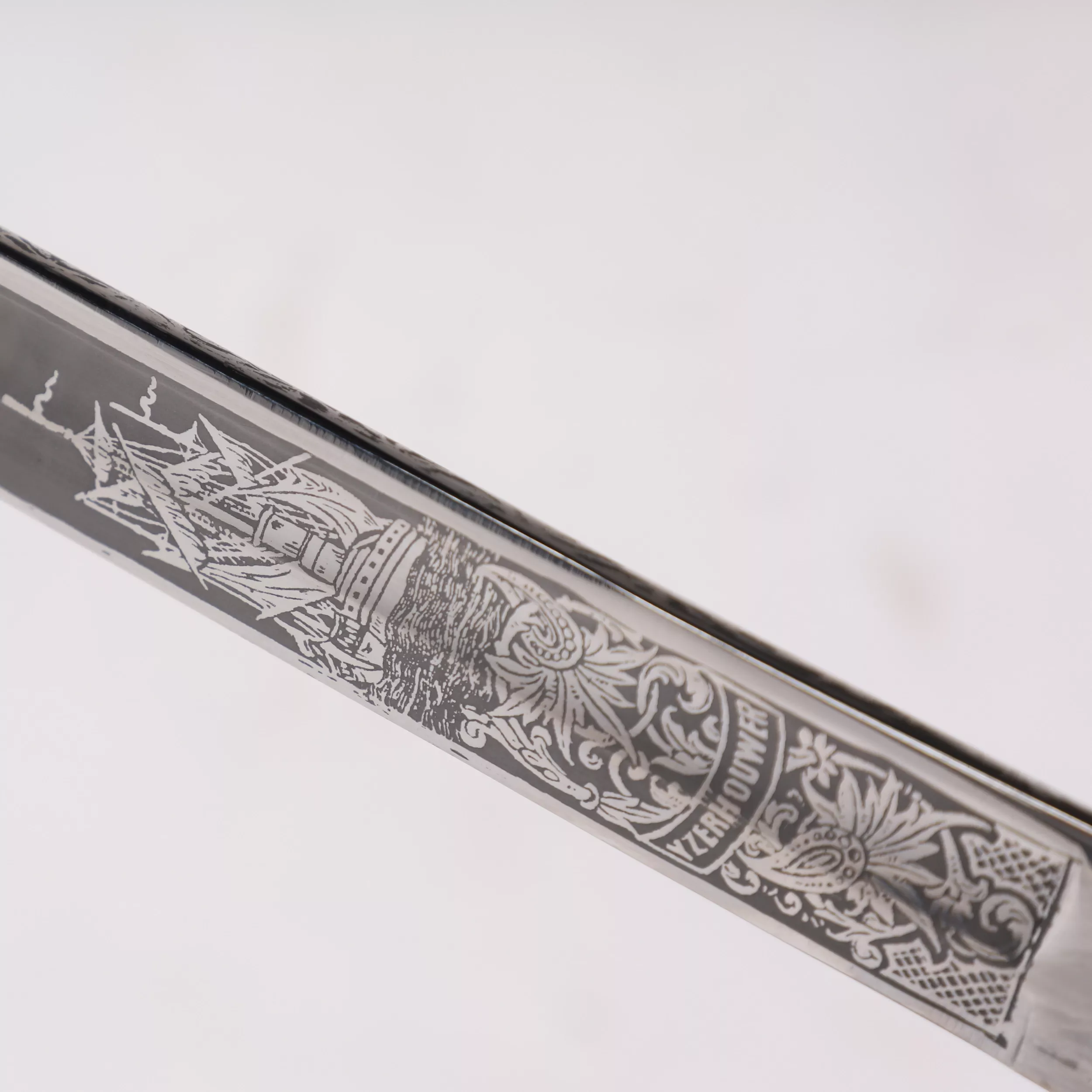 Sabre d`officier de la marine neerlandaise. 