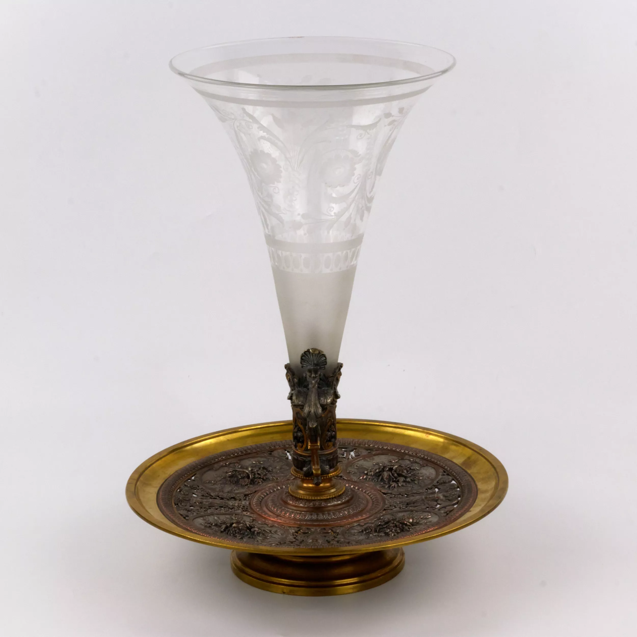 Dining room decorative vase-dish in the style of Napoleon III. 