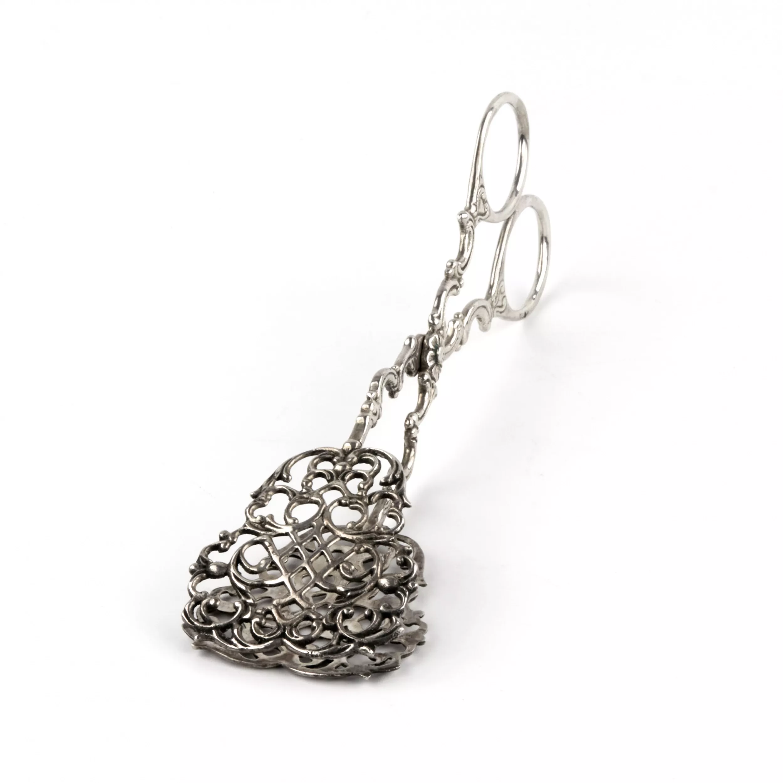 SWEDISH SILVER DESSERT TONGS IN THE NEO-ROCOCO STYLE. GEWE, 1934