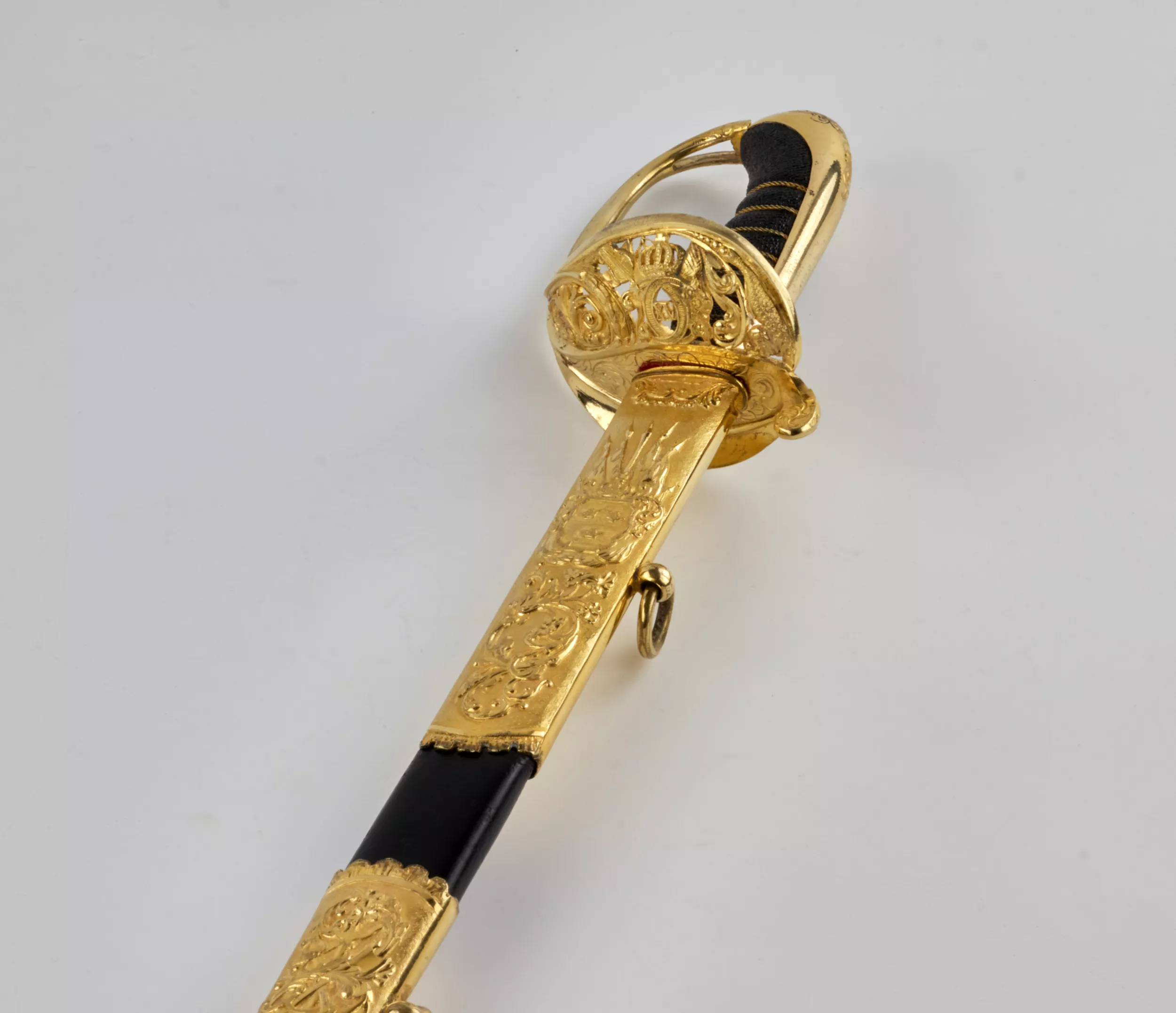 SABRE D`OFFICIER DE LA MARINE ROYALE SUÉDOISE. SUÈDE. SECONDE MOITIÉ DU XIXe SIÈCLE