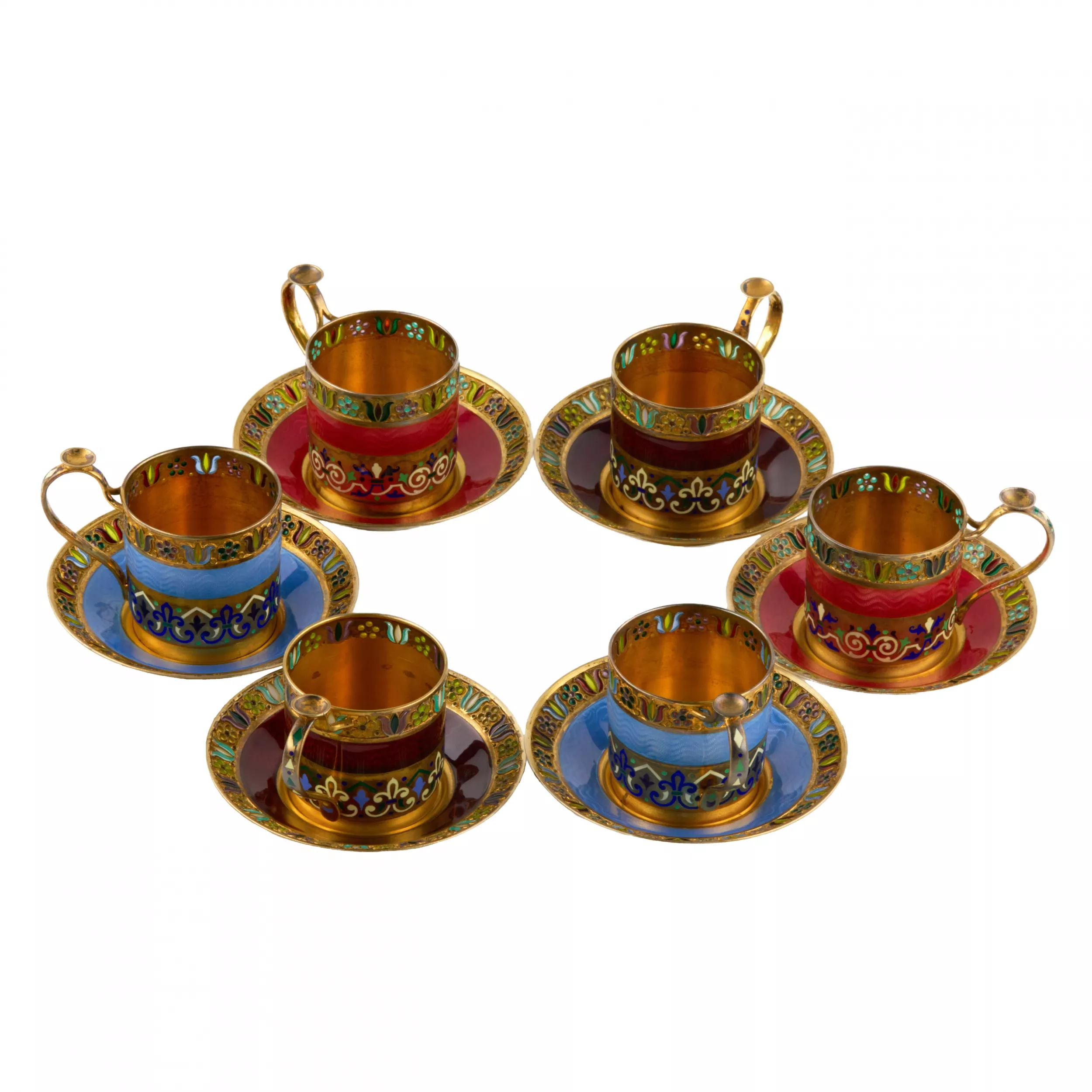 Six tasses et soucoupes en argent, en Ã©maux, 11 artels. 