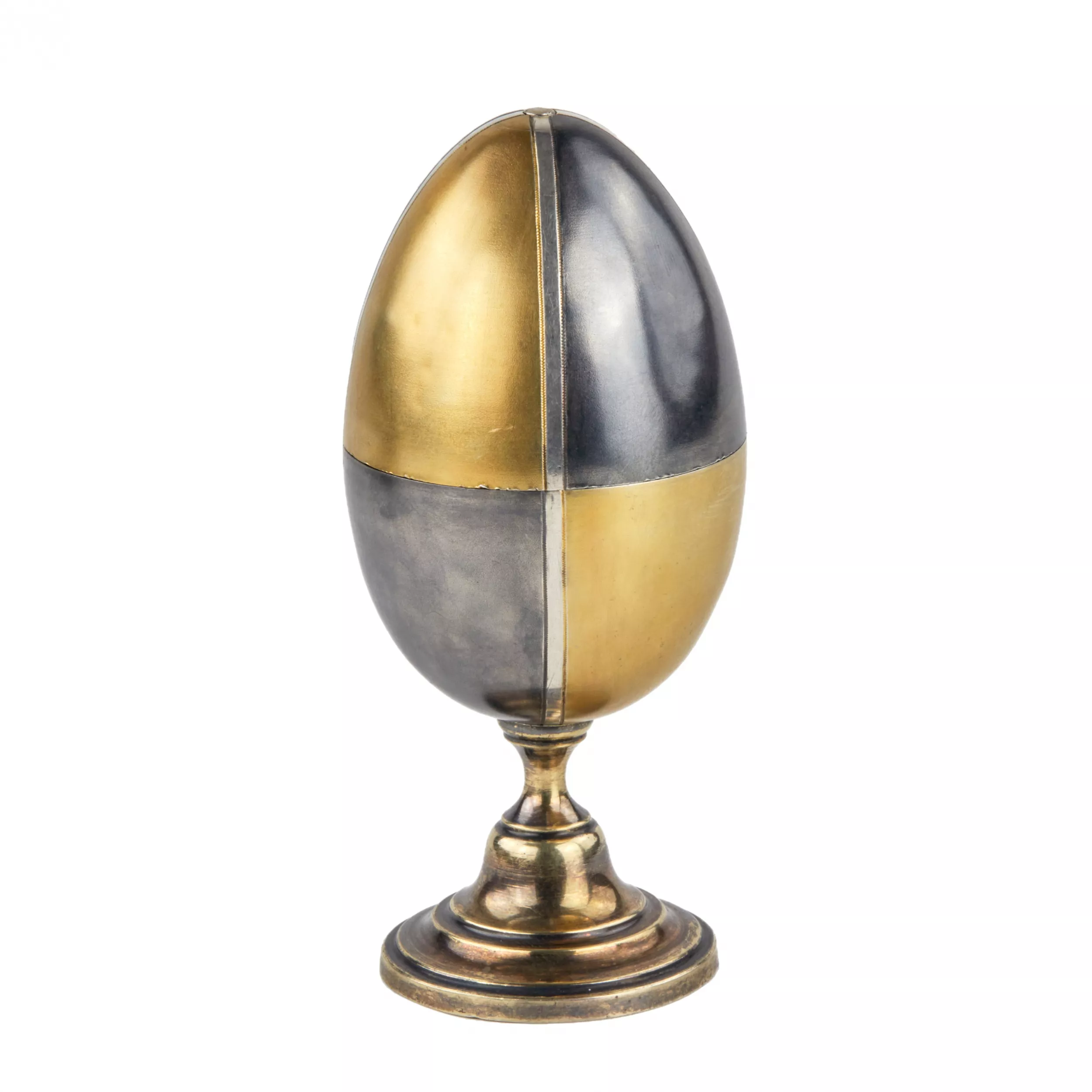 SILVER EASTER EGG. ERIK KOLLIN. FABERGÉ FIRM RUSSIA, SAINT PETERSBURG, LATE 19TH CENTURY