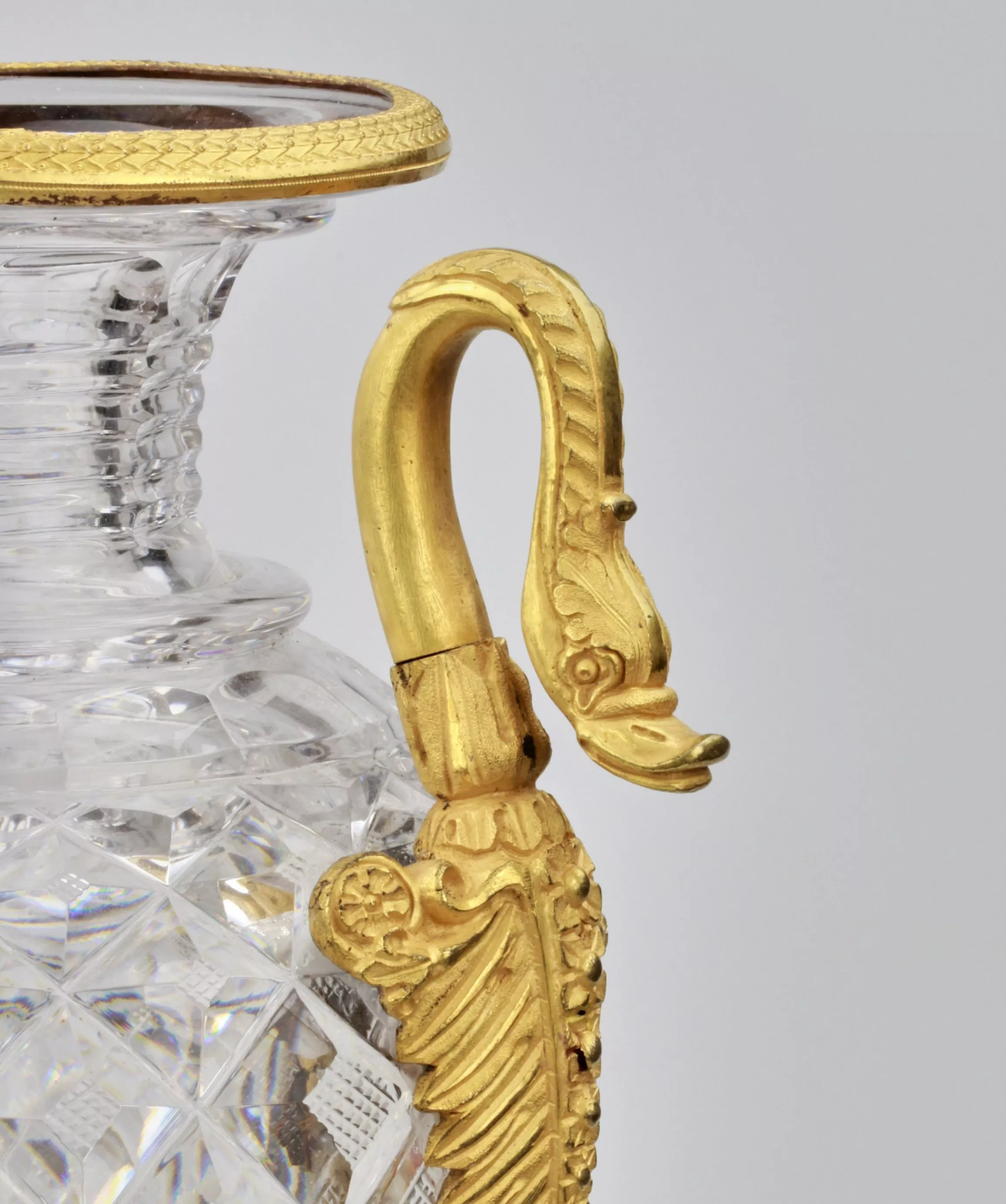 Vase en cristal en bronze dore