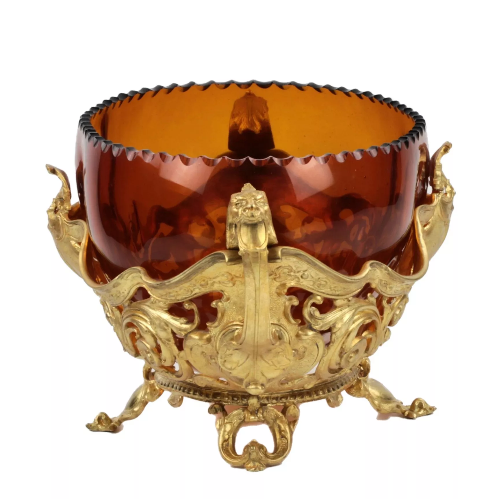 ARDINIÈRE EN BRONZE DORÉ ET VERRE AMBRÉ. EUROPE, TOURNANT DES XIXE ET XXE SIÈCLES