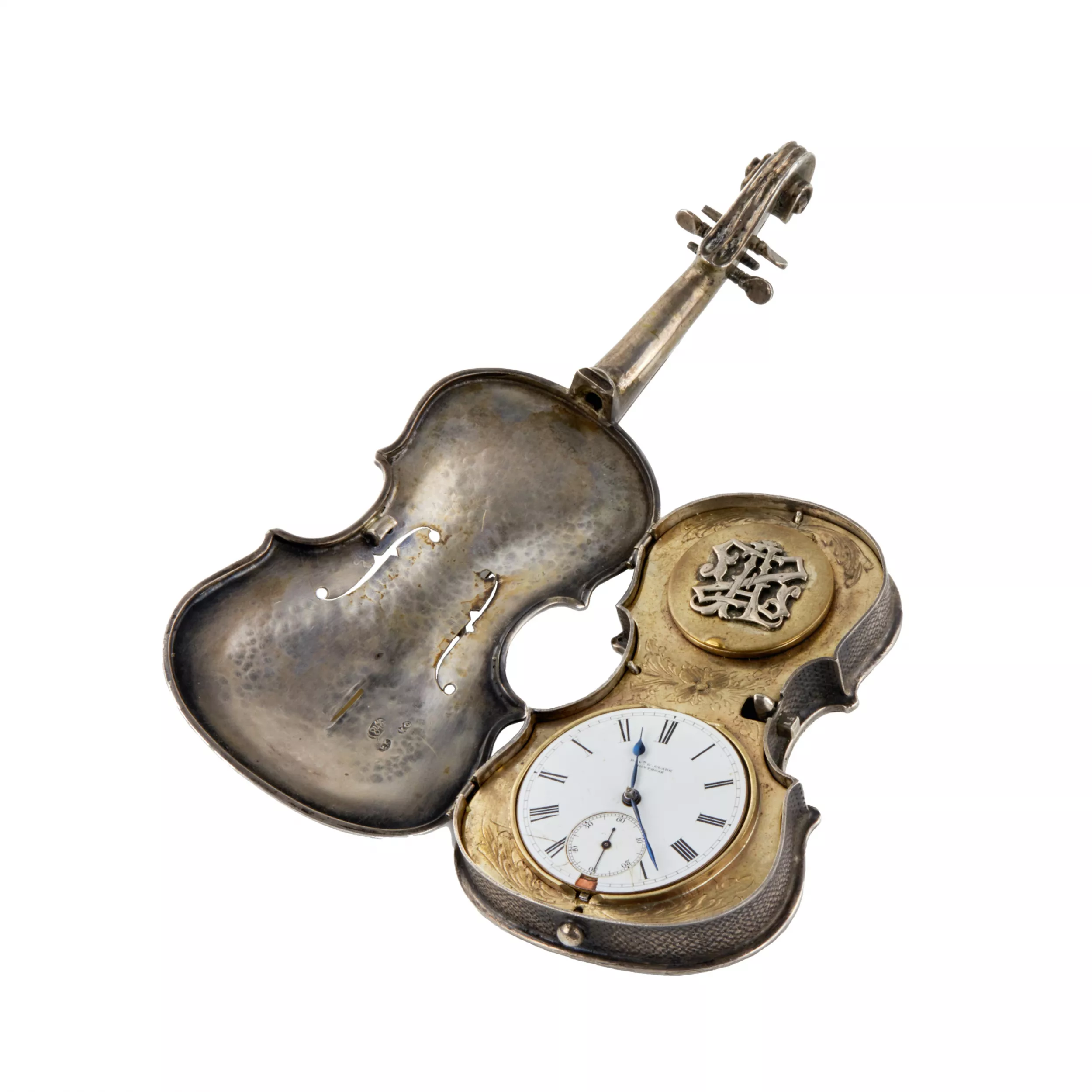 Montre de poche dans un boîtier en argent, en forme de violon. Saint-Petersbourg. 1870-80 