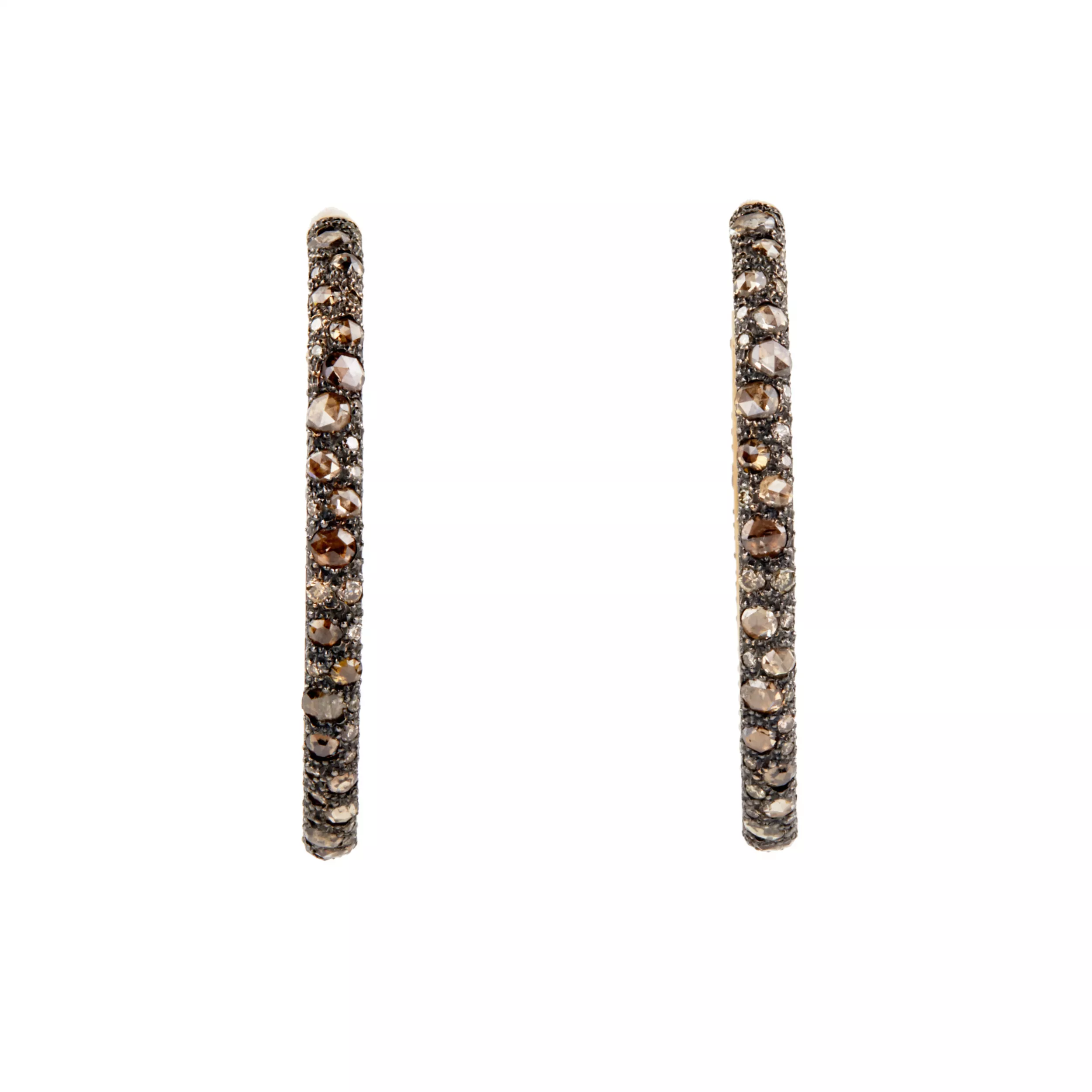 Boucles doreilles en or avec diamants.Boucles doreilles Gioielli Pomellato Tango.