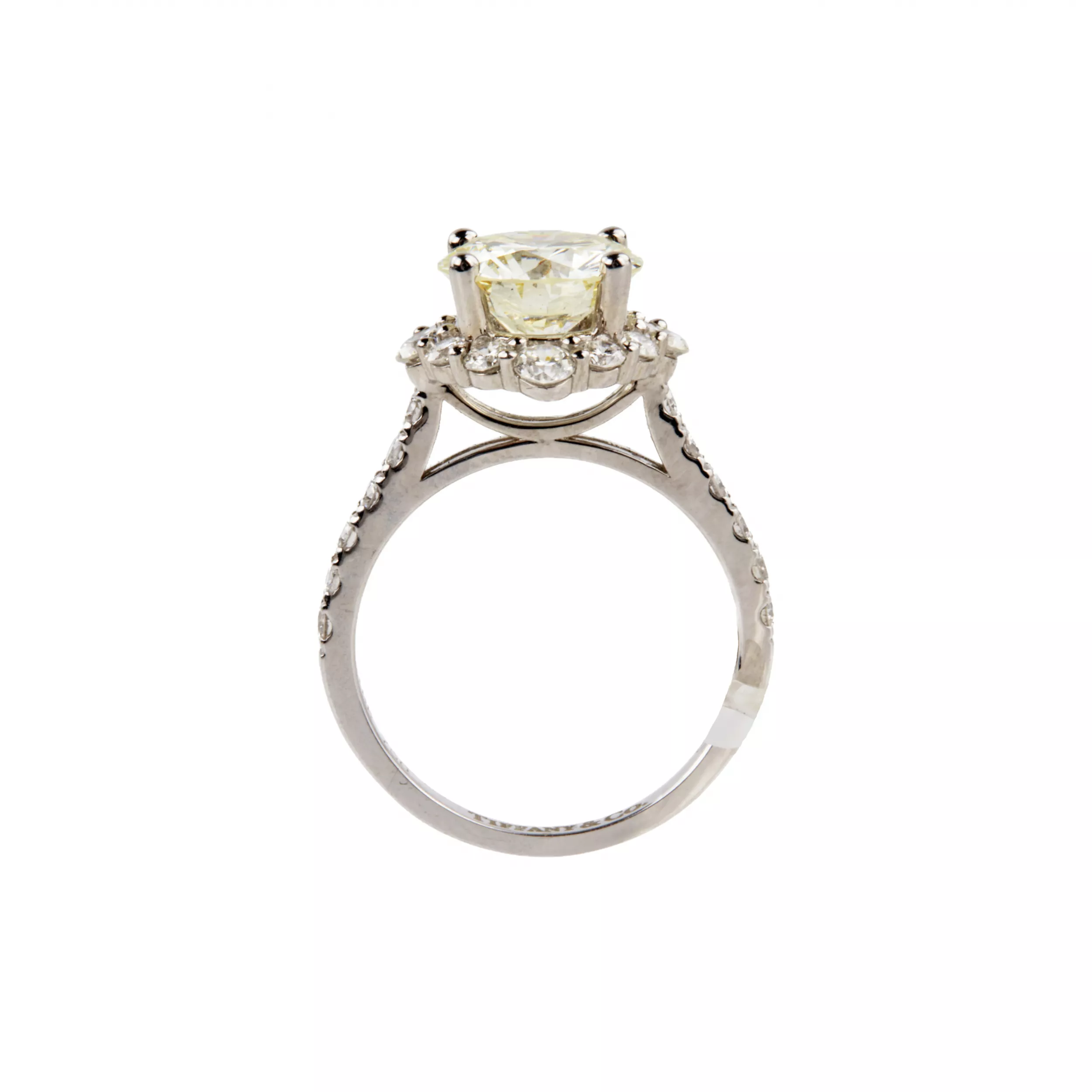 Engagement gold ring with diamonds 2.7 ct 