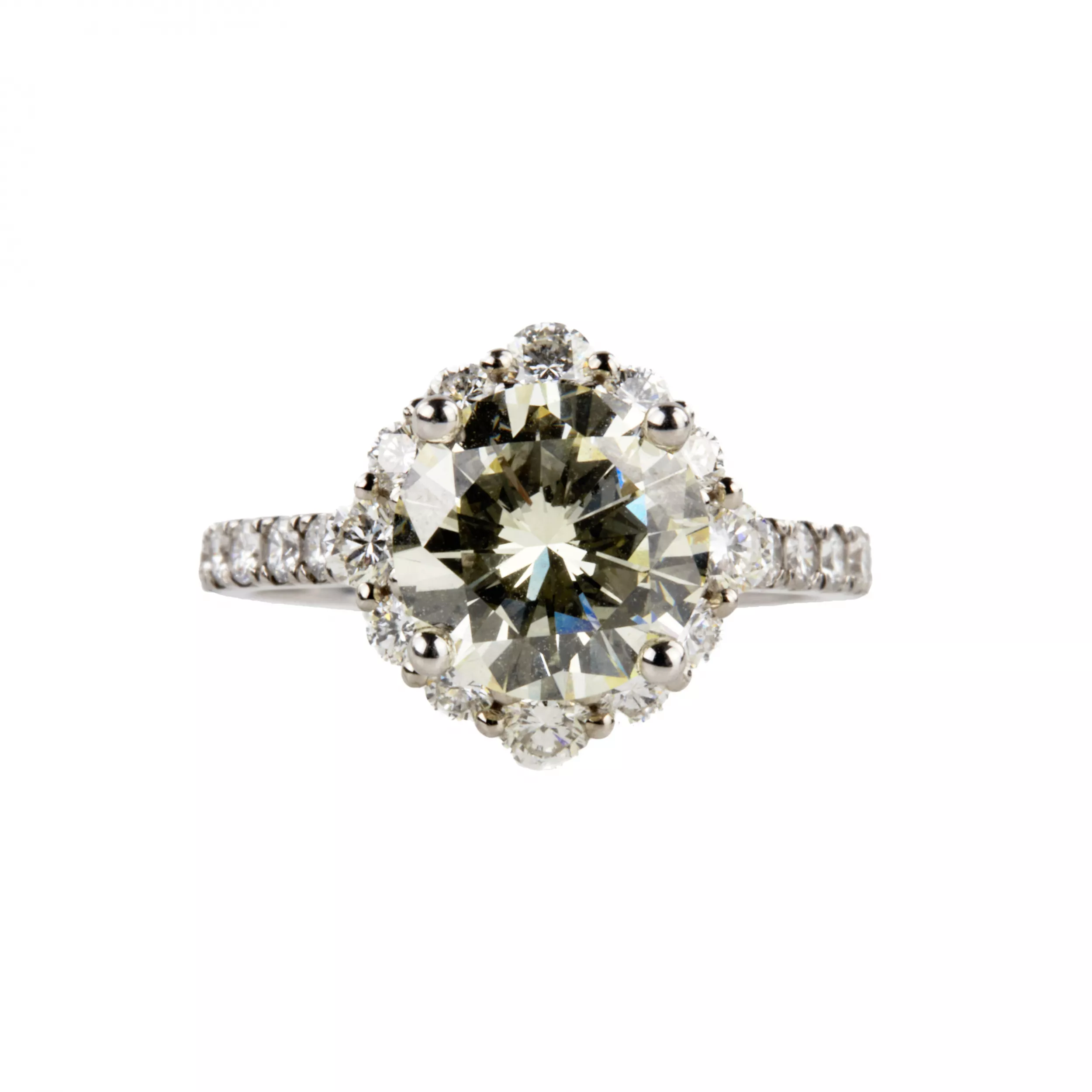 Engagement gold ring with diamonds 2.7 ct 