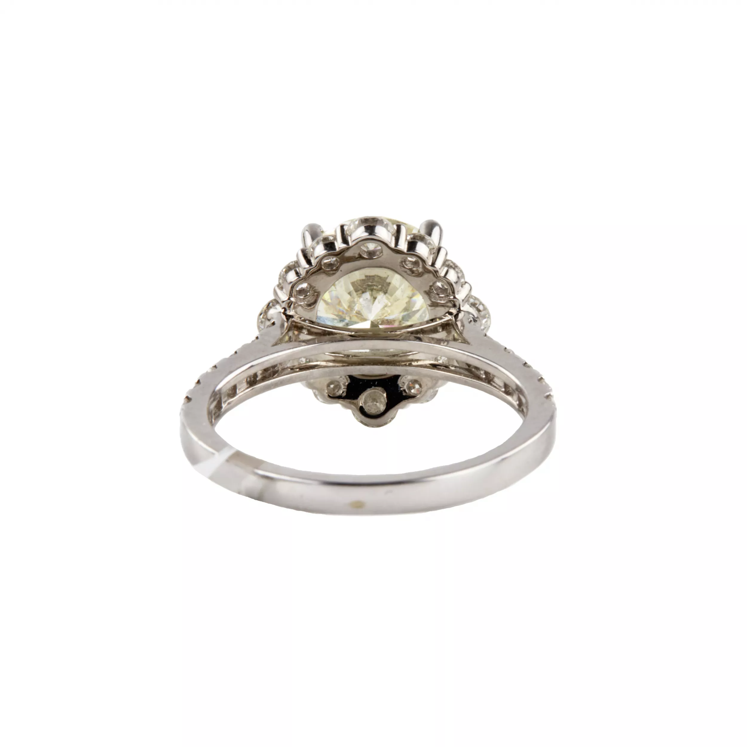 Engagement gold ring with diamonds 2.7 ct 