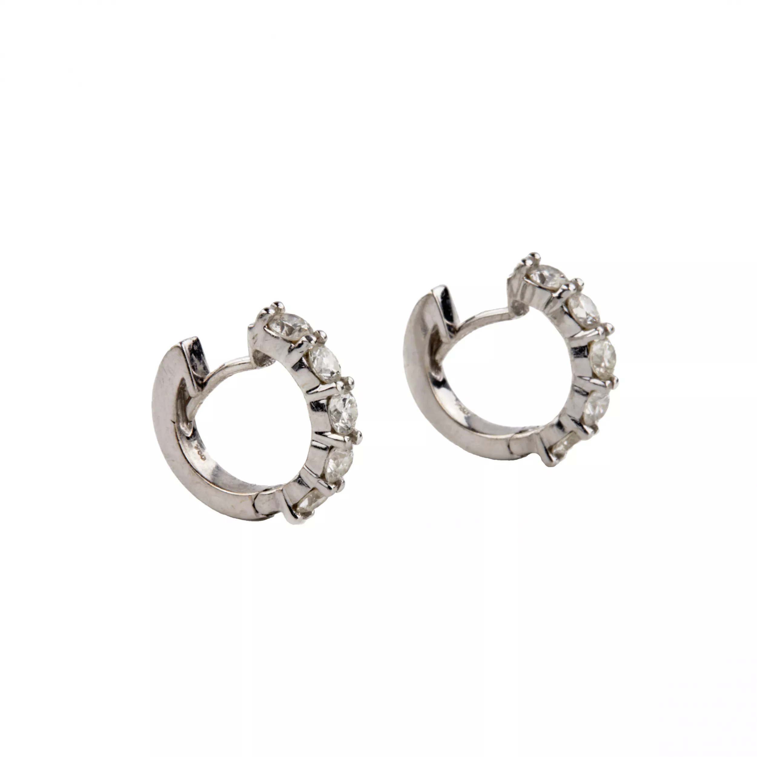 Boucles d`oreilles en or avec diamants. Herbert Mayer. 