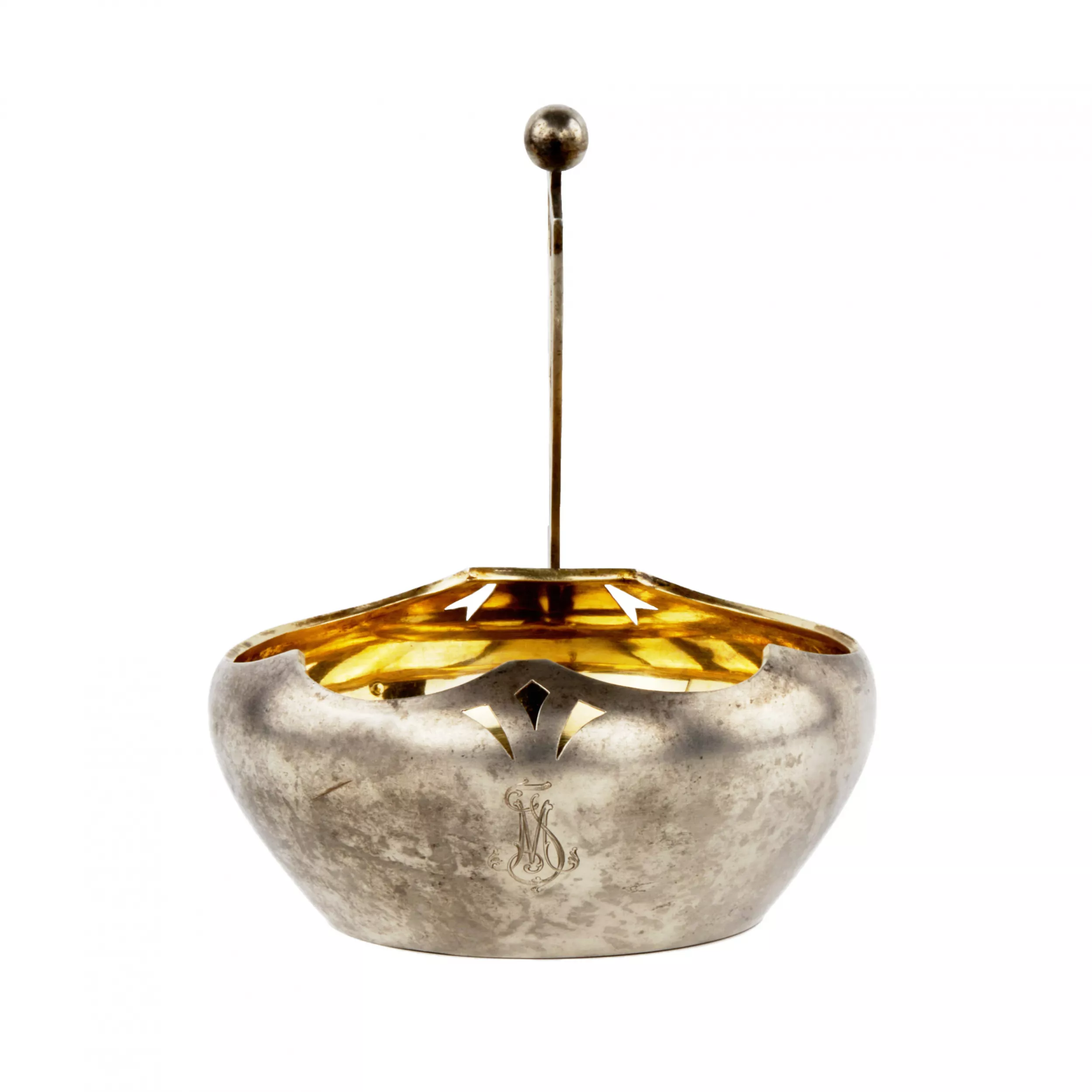 Kovsh bucket in the style of Russian Art Nouveau. 