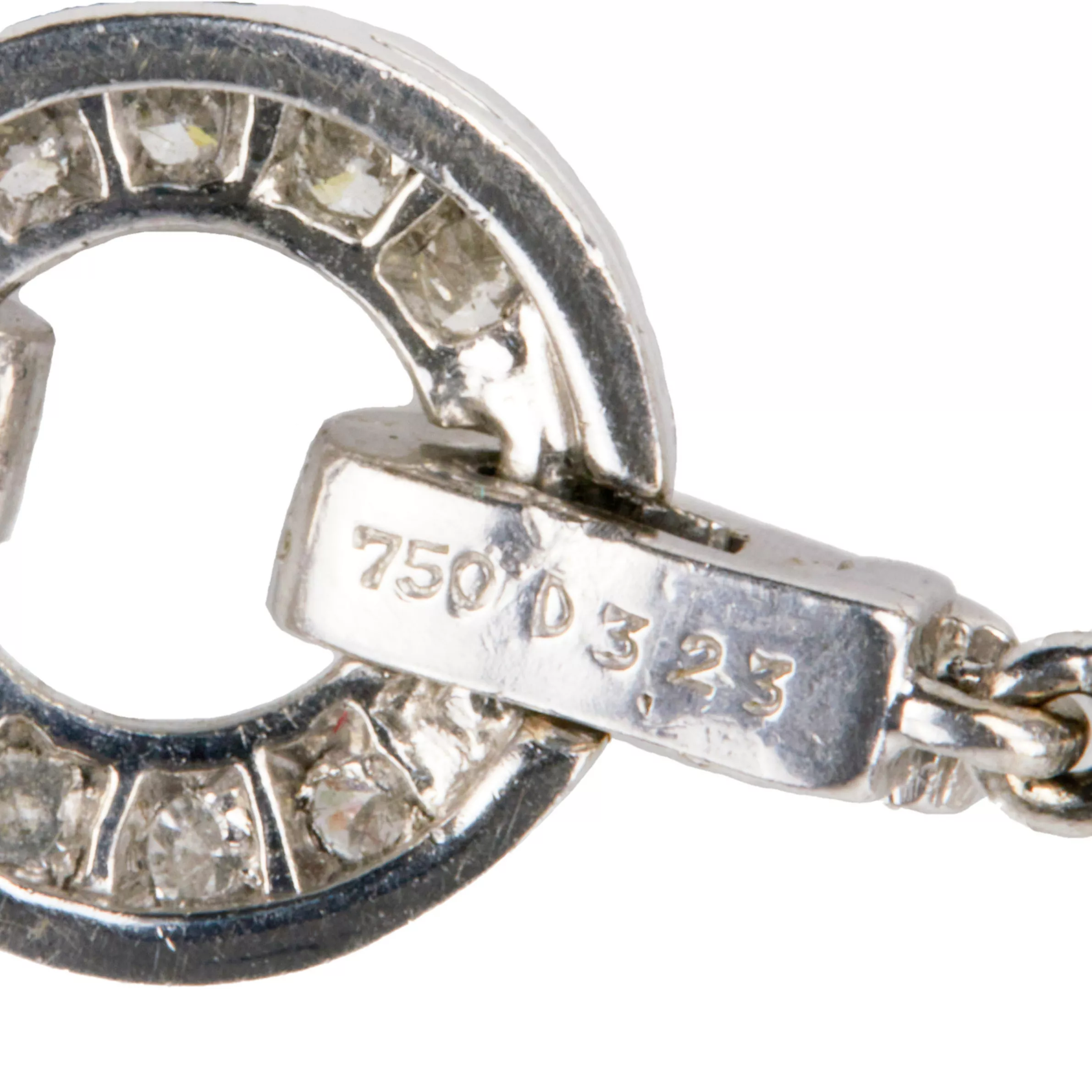 Bracelet elegant en or blanc, en forme de ceinture, avec diamants. 