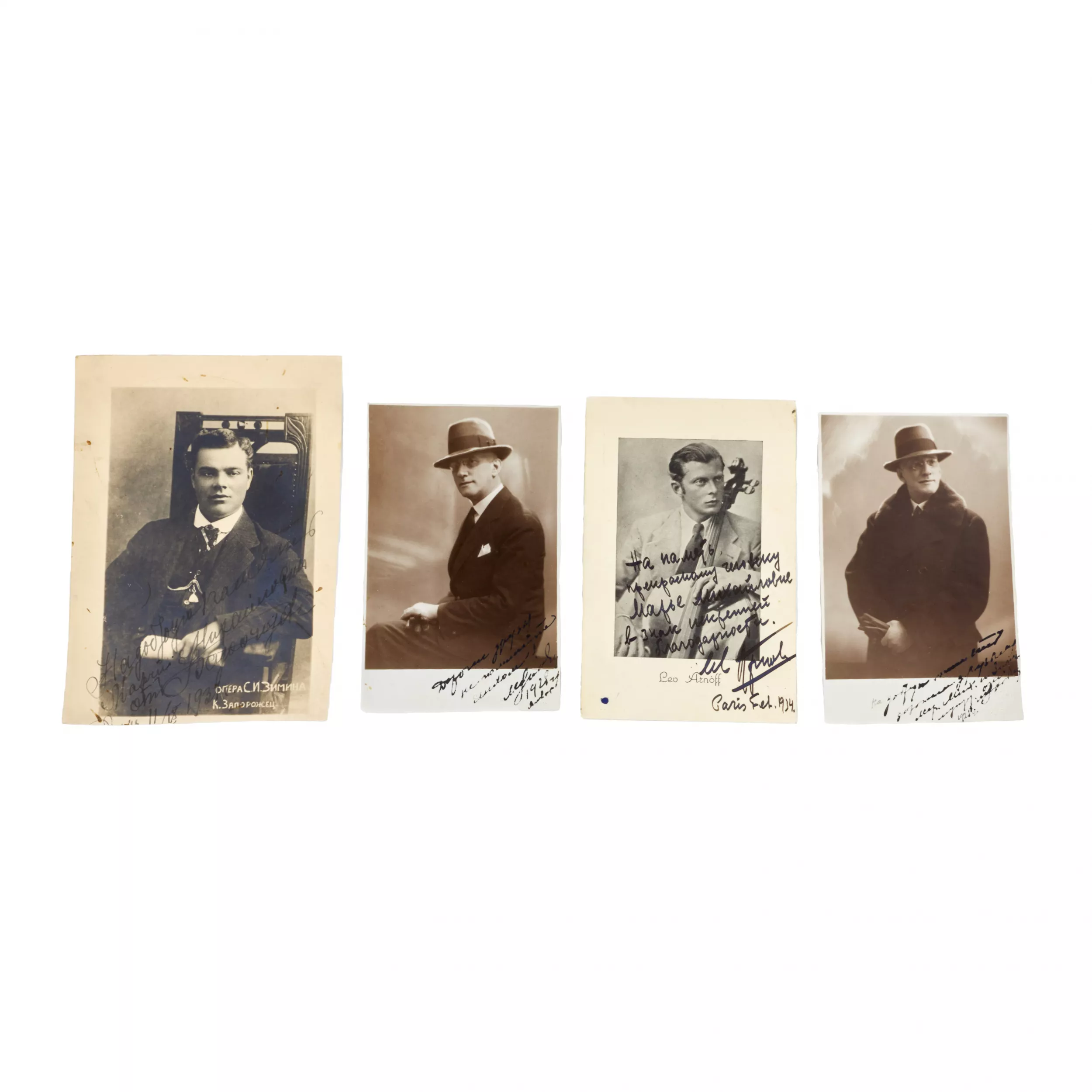 12 photographies d`artistes des annees 1930. 