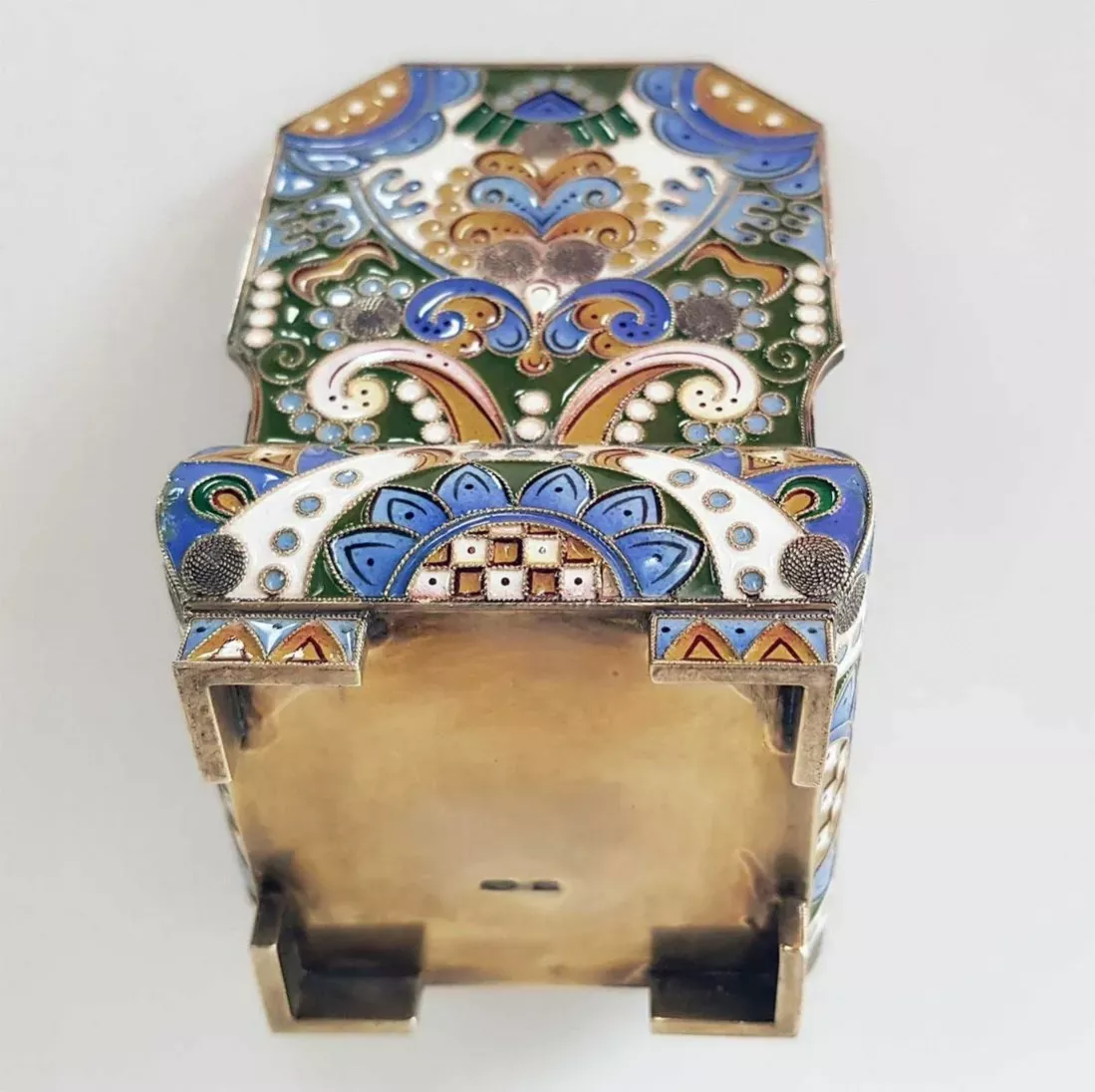 Luxurious silver salt-cellar-throne of enamel work. 