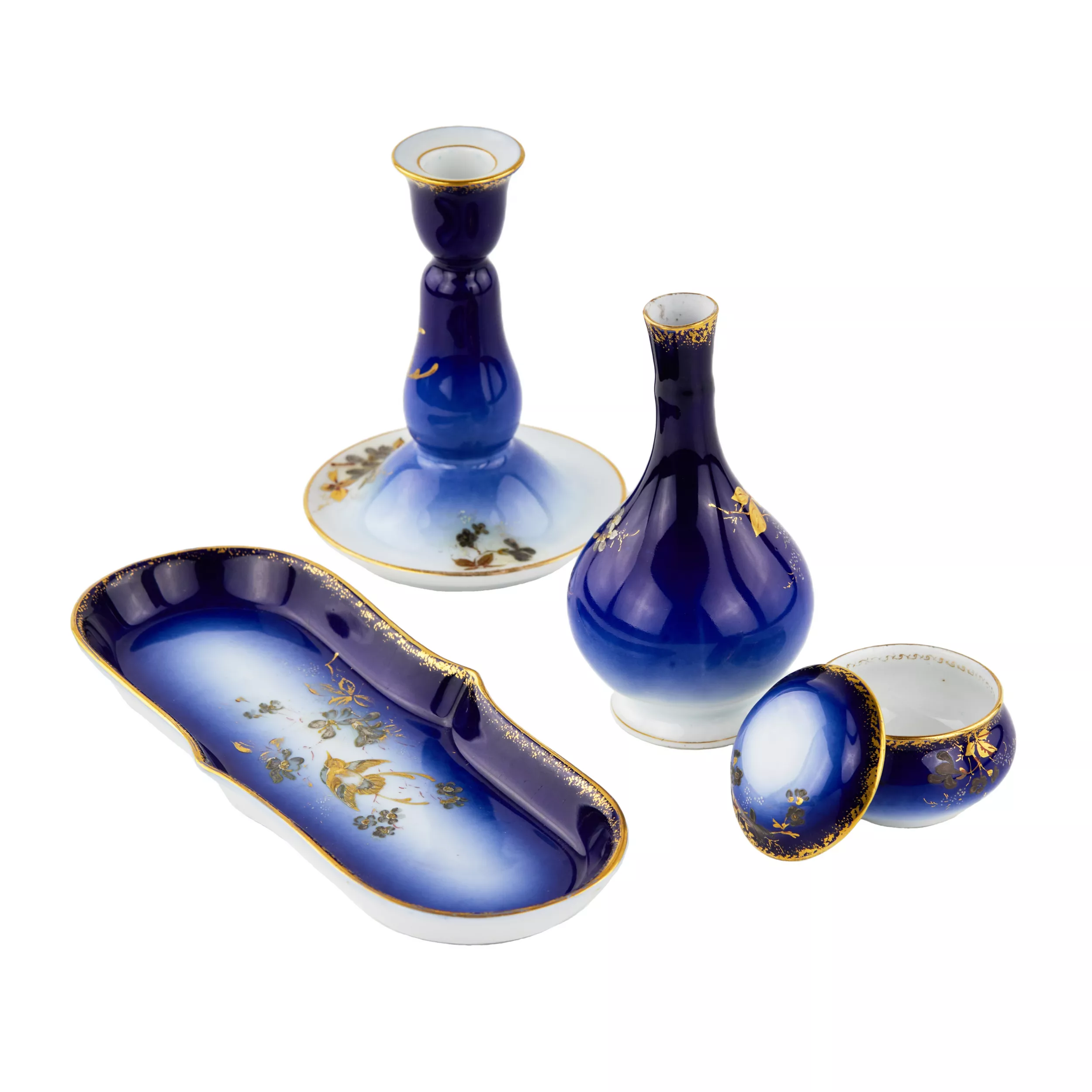 Ensemble de quatre pièces, usine de porcelaine Gardner. 