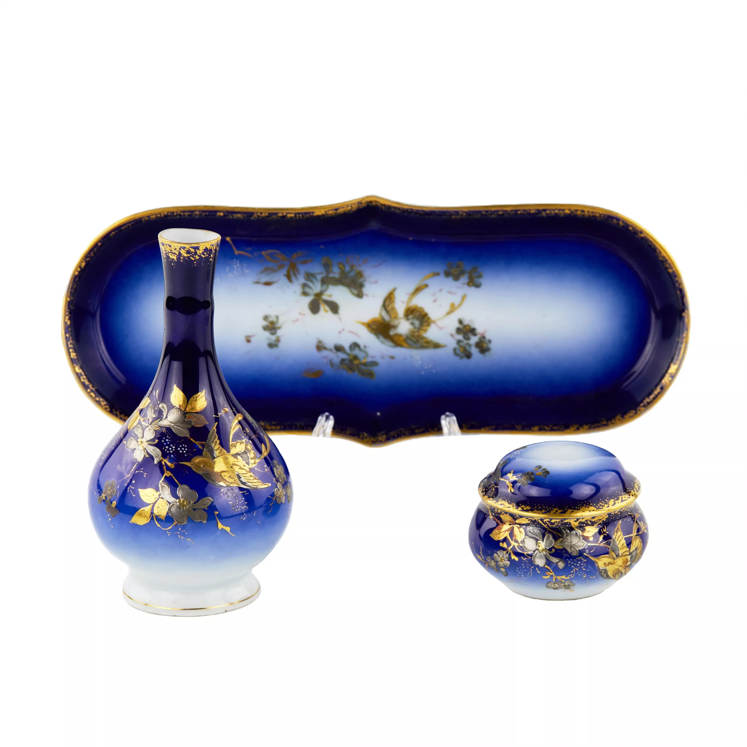 Ensemble de quatre pièces, usine de porcelaine Gardner. 