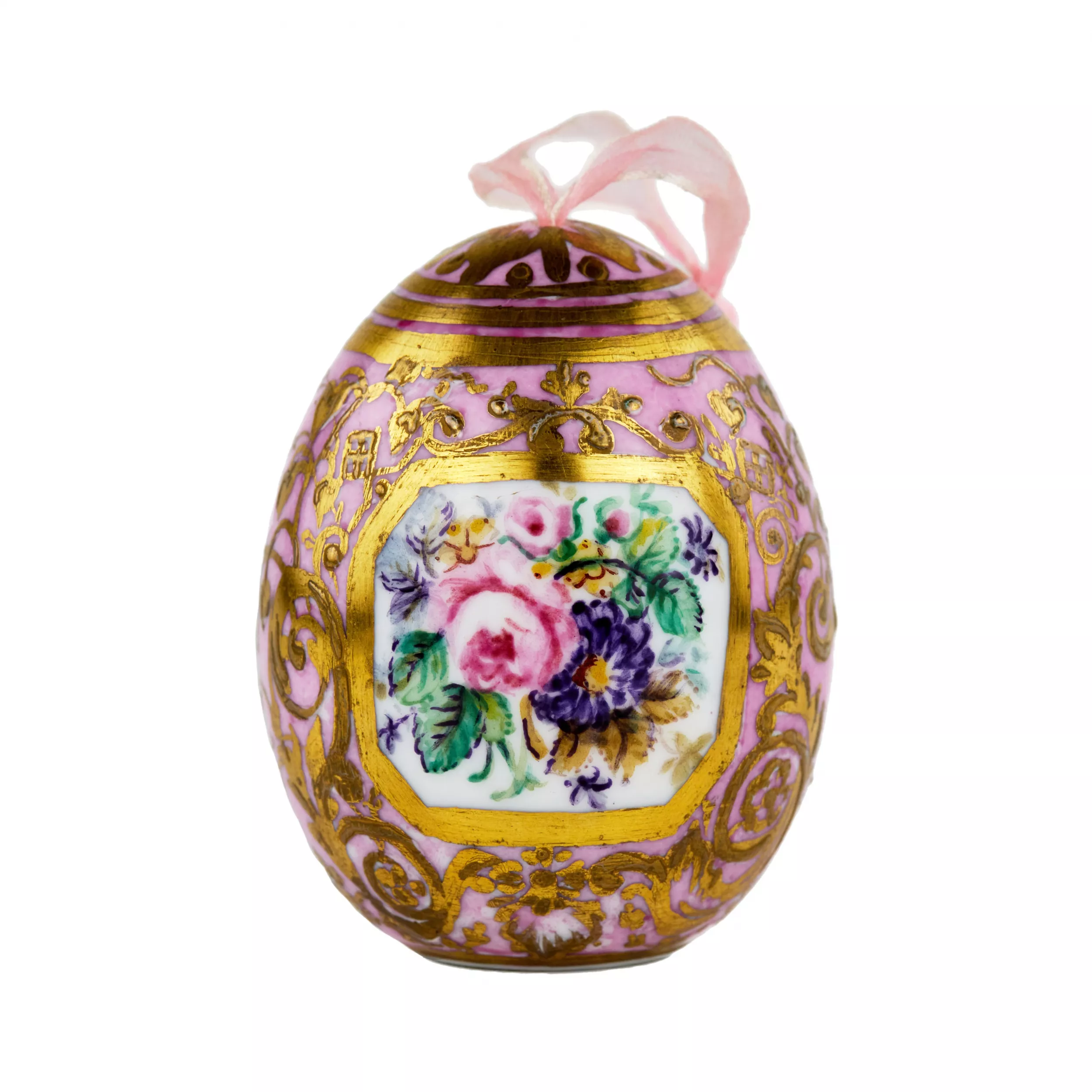 Oeuf de Pâques russe peint en porcelaine. 