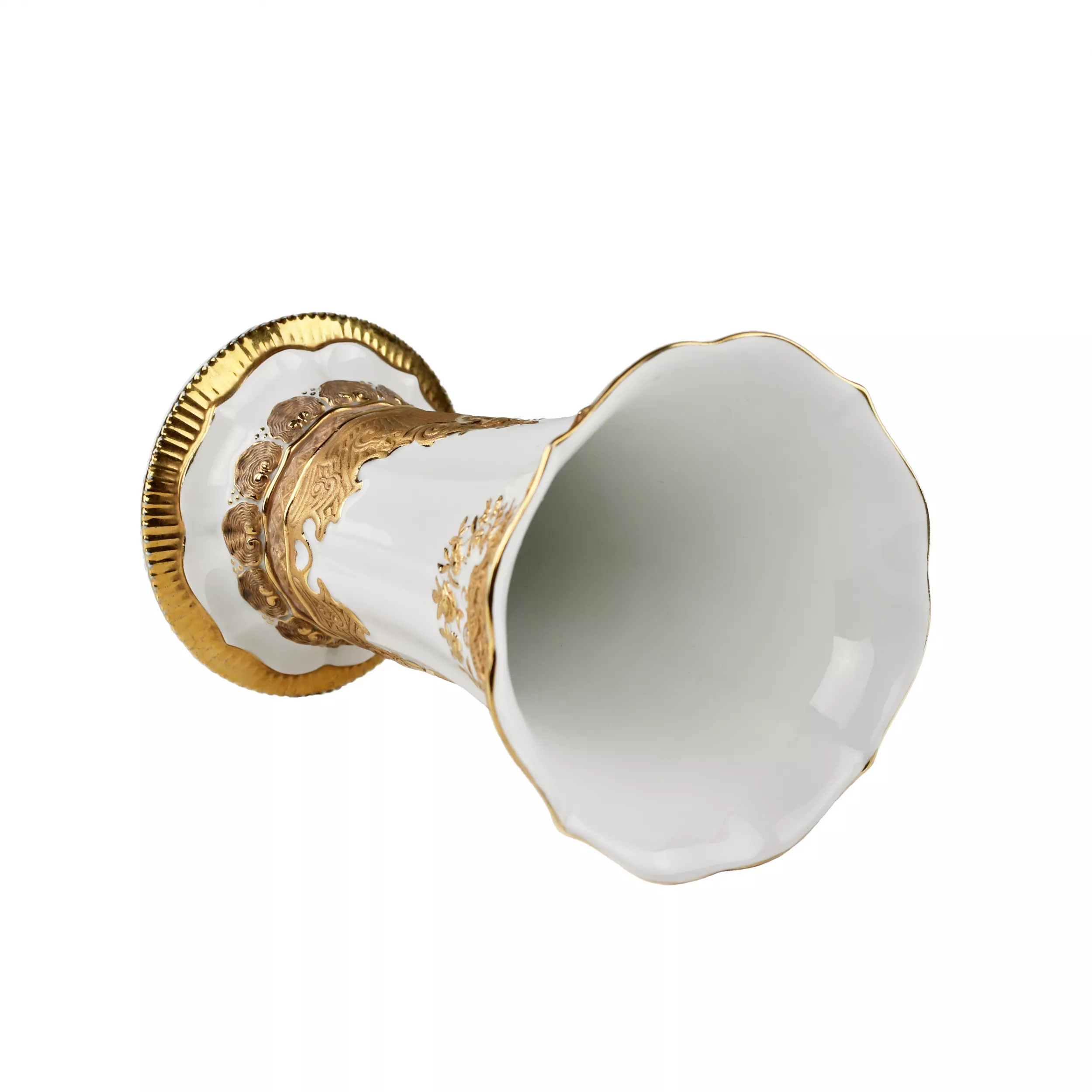 Meissen porcelain vase with golden decor. 