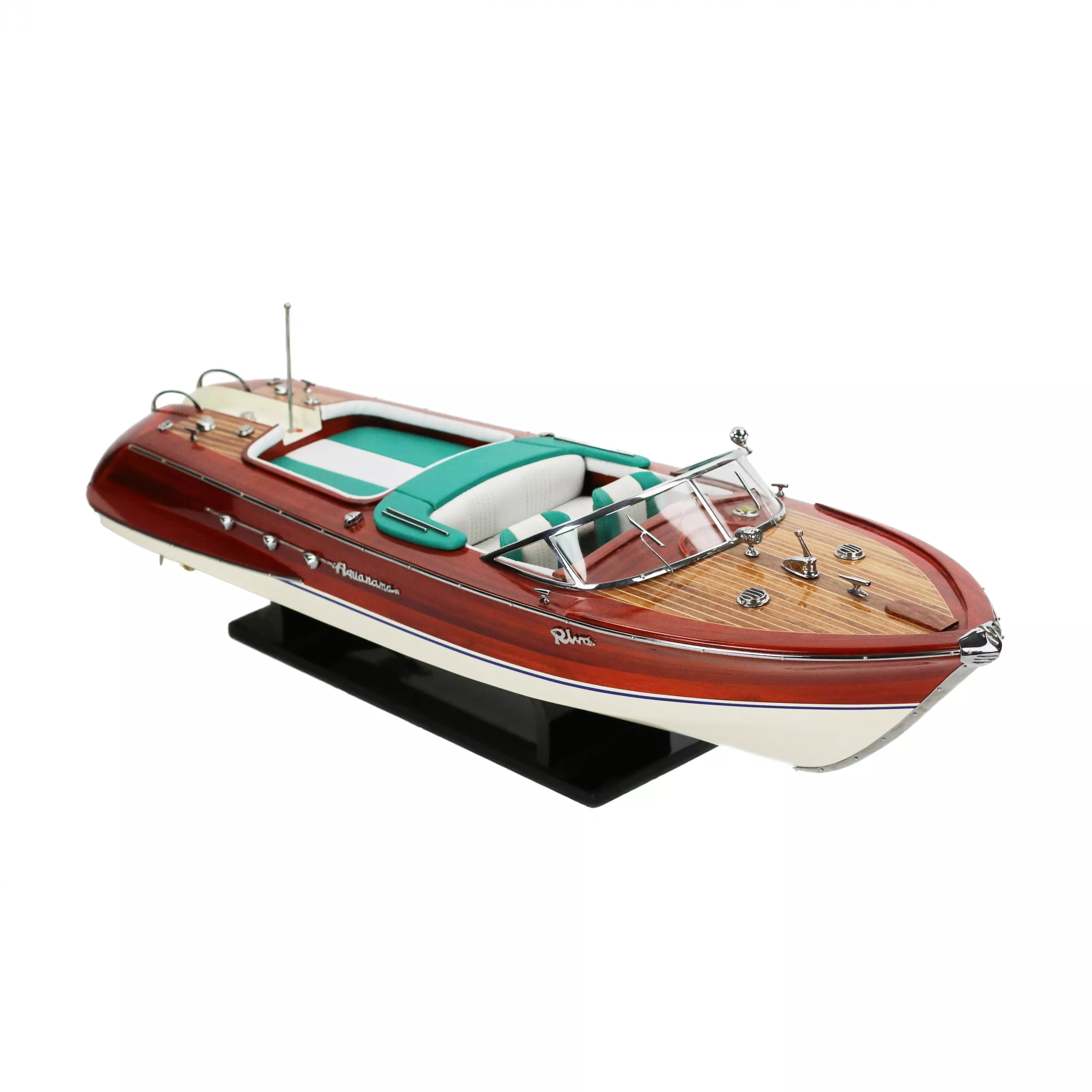 Modèle precis du yacht Riva. 