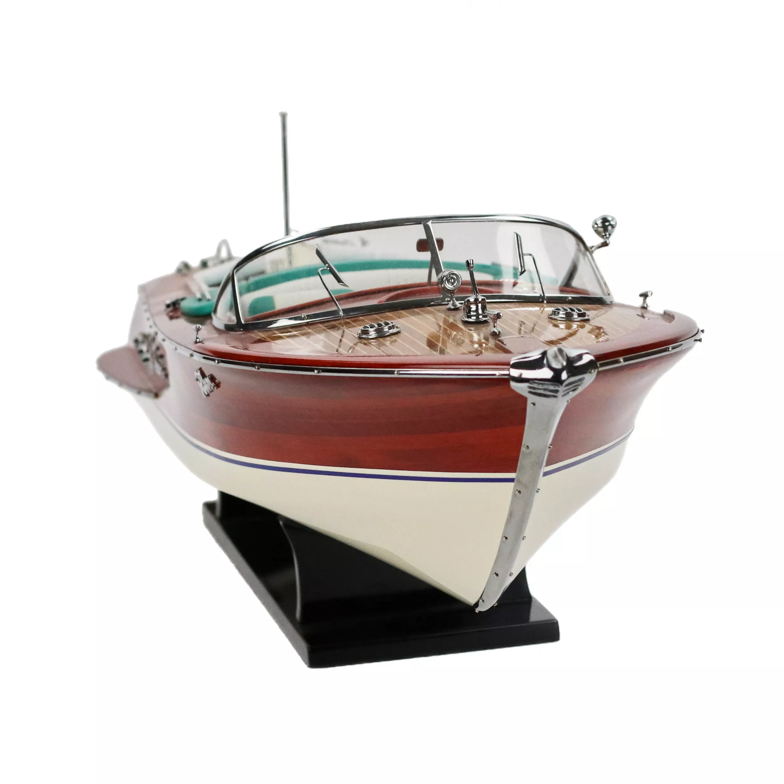 Modèle precis du yacht Riva. 