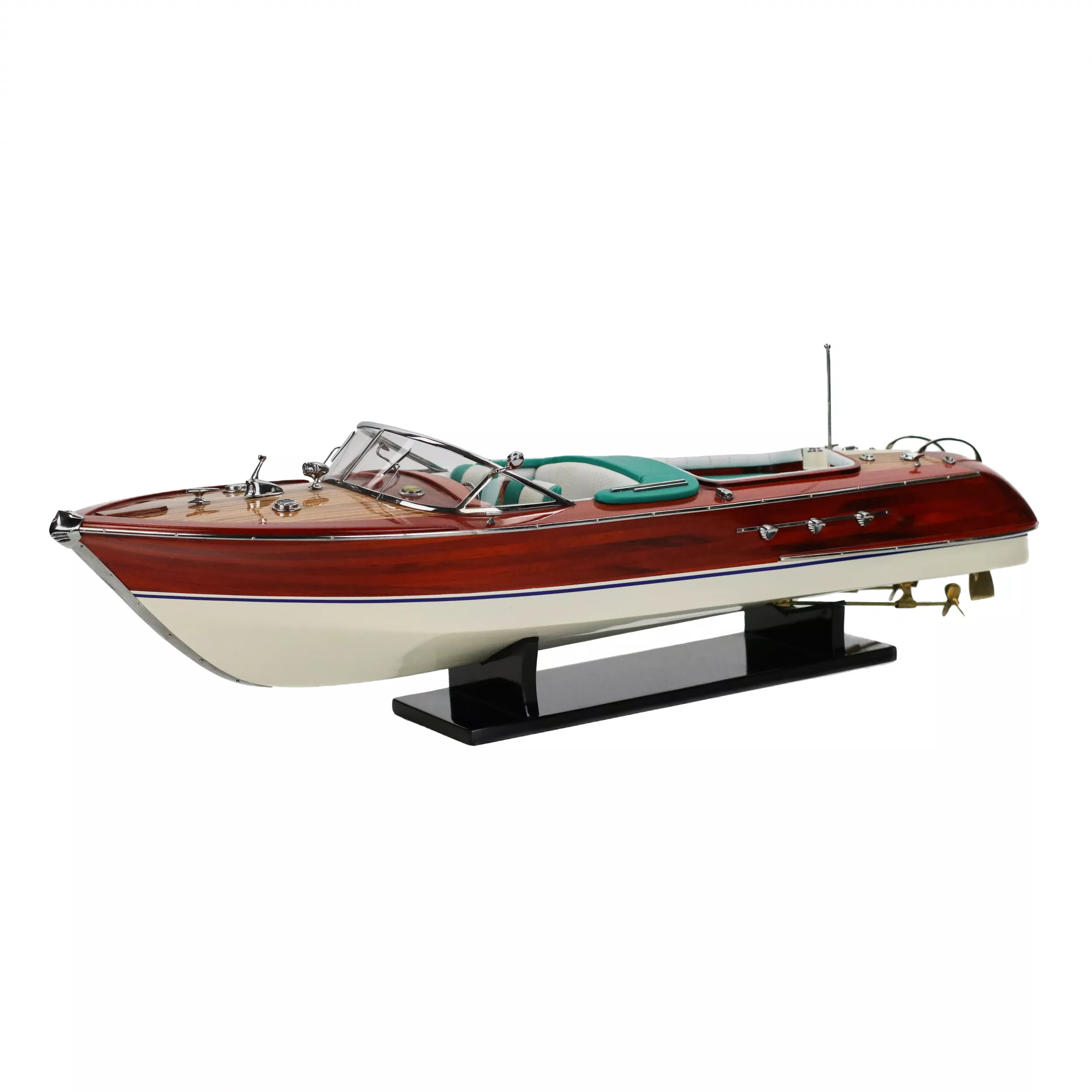 Modèle precis du yacht Riva. 