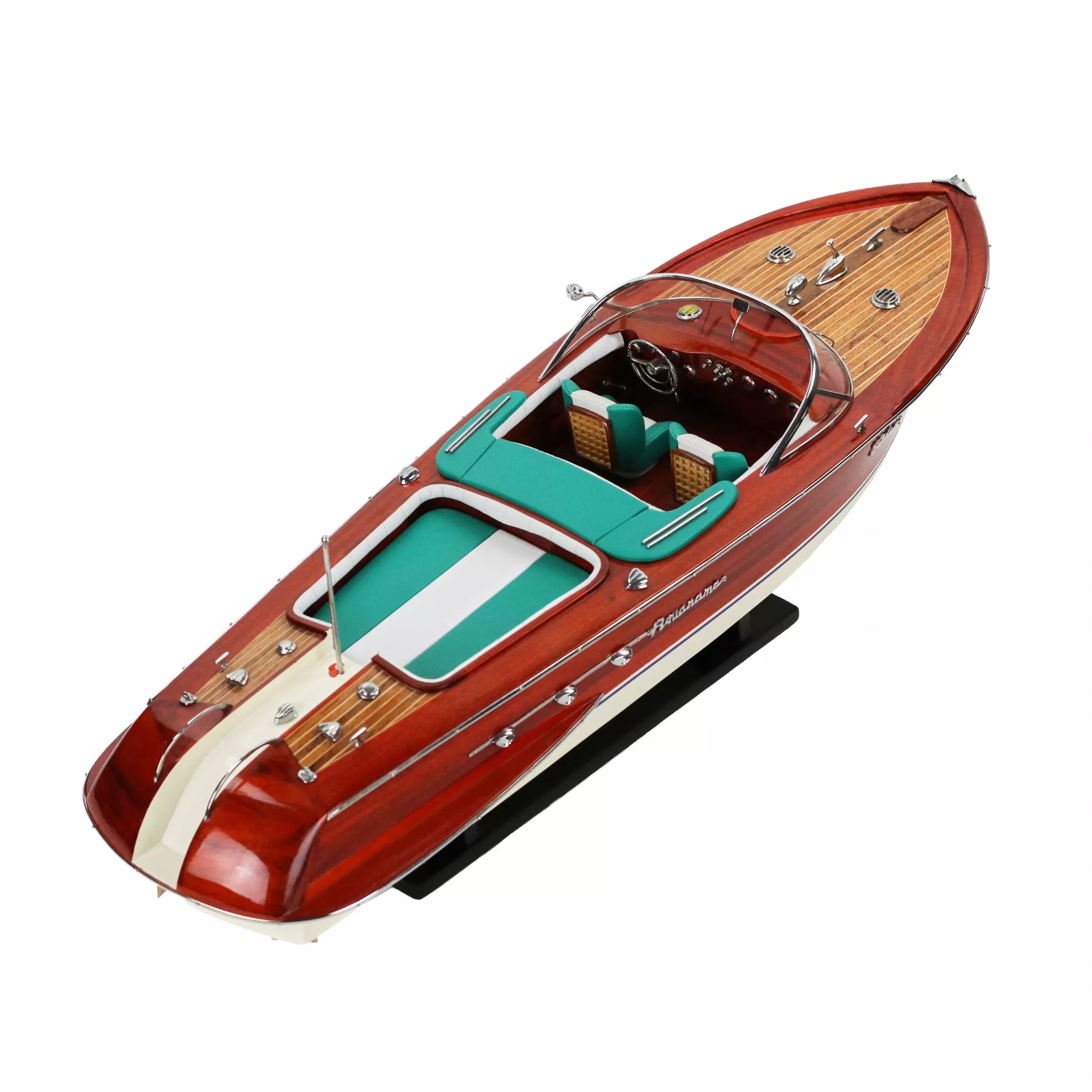 Modèle precis du yacht Riva. 