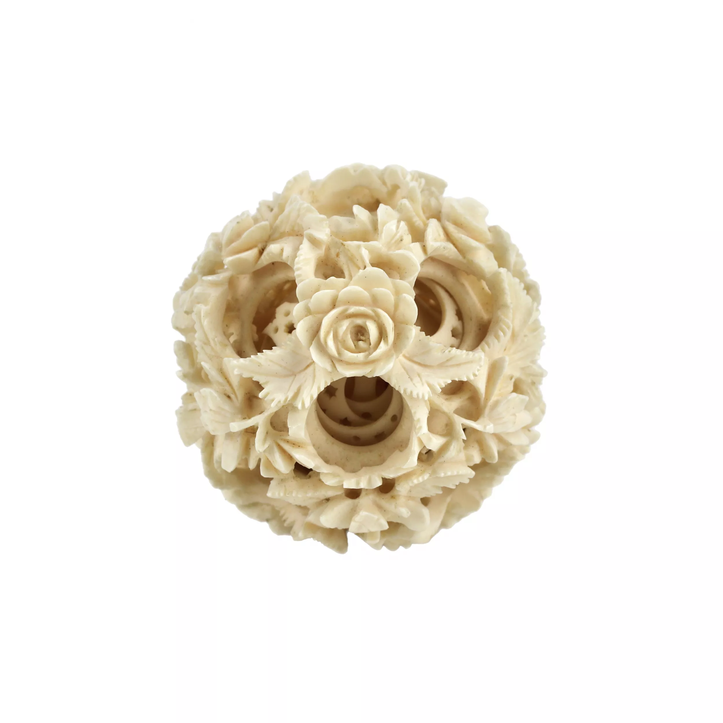 Boule de puzzle en os sculpte chinois. 