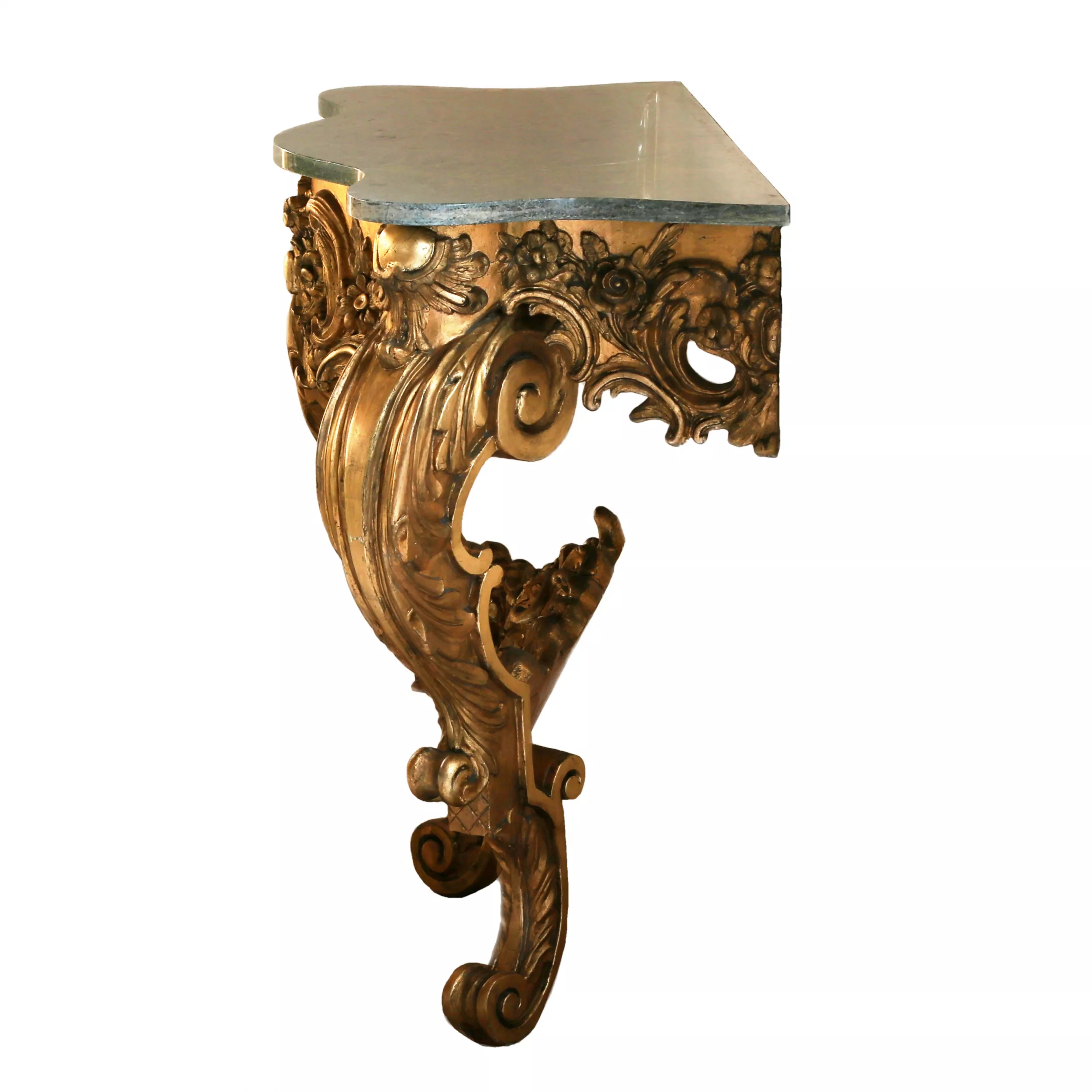 Console en bois dore du 19ème siècle. 