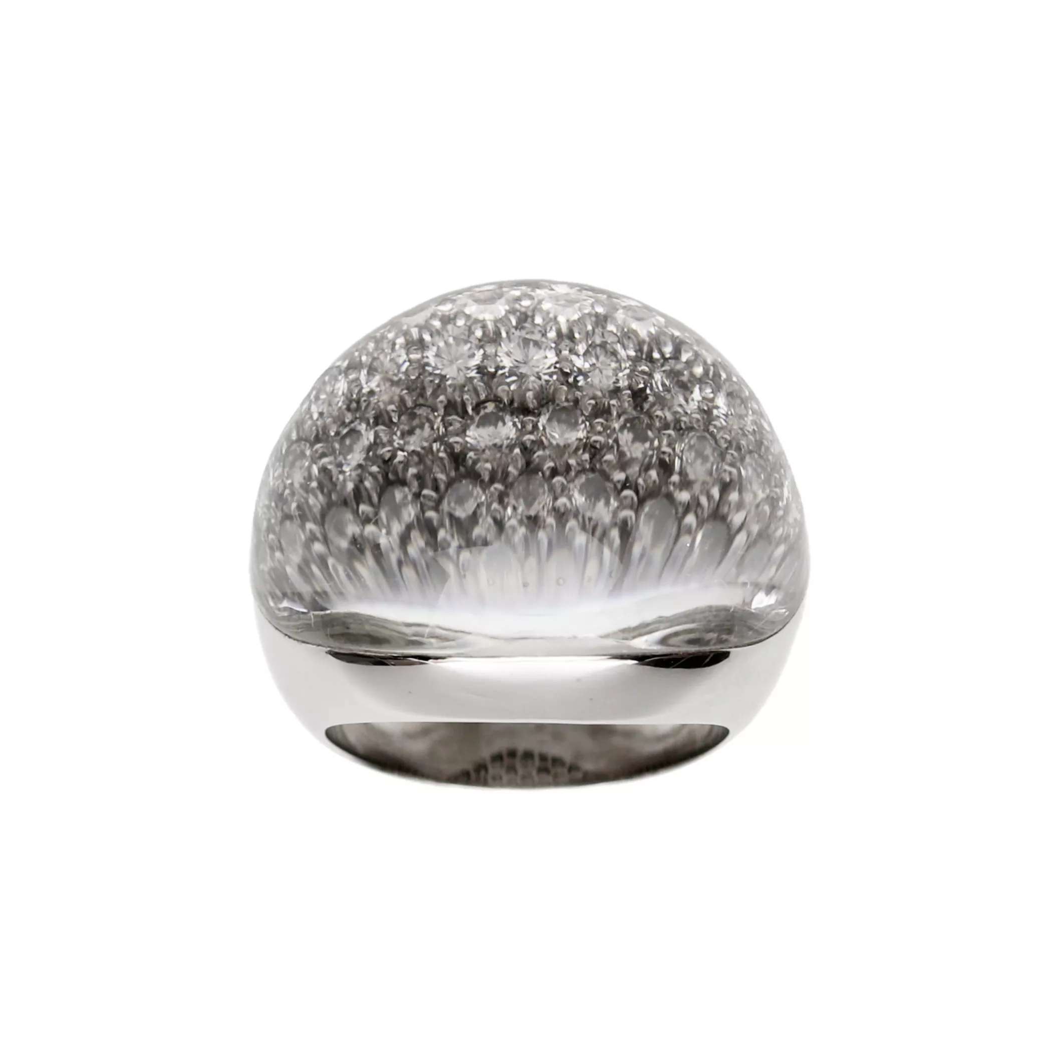 Myst de Cartier ring with diamonds and rock crystal in 18k white gold. France 1980s. 