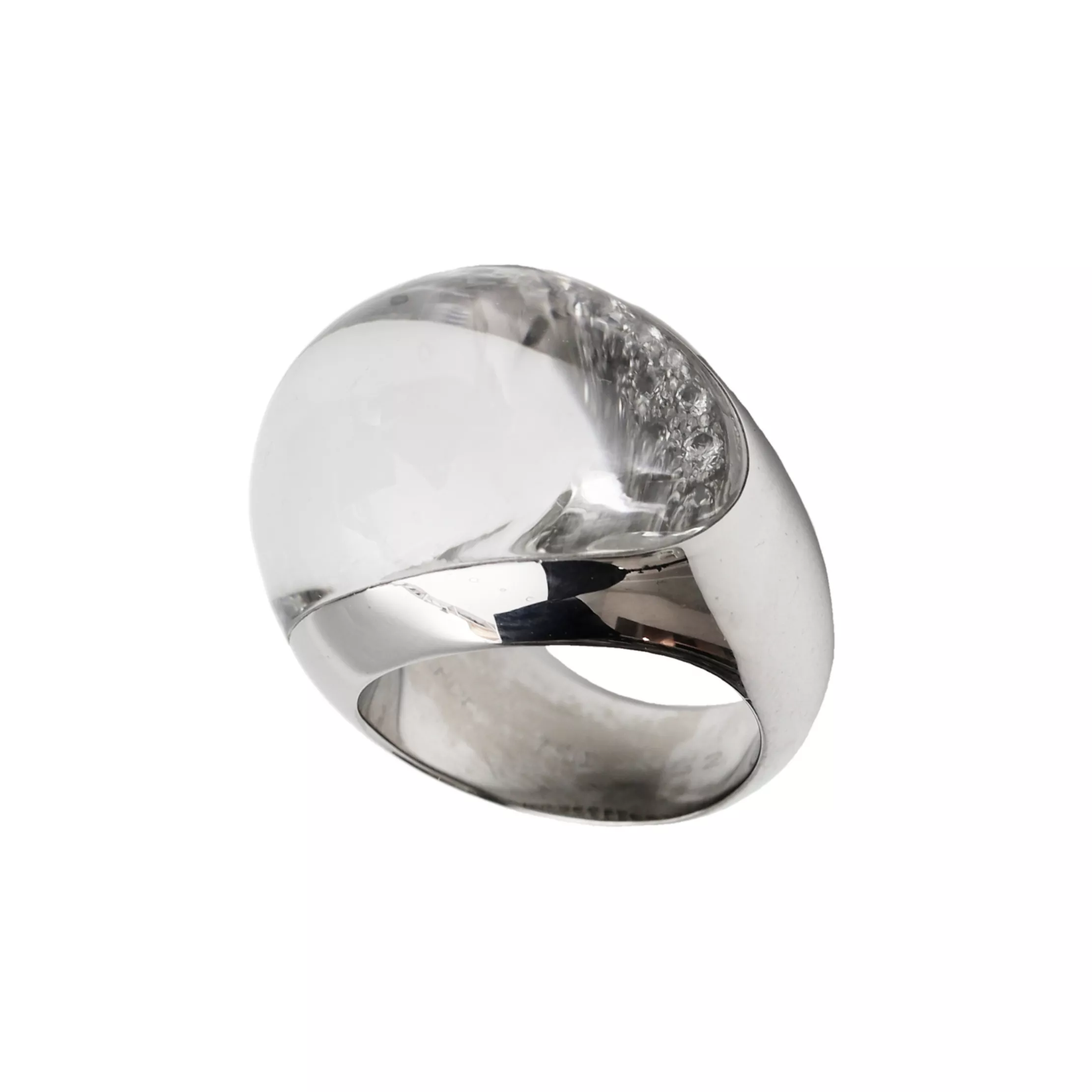 Myst de Cartier ring with diamonds and rock crystal in 18k white gold. France 1980s. 