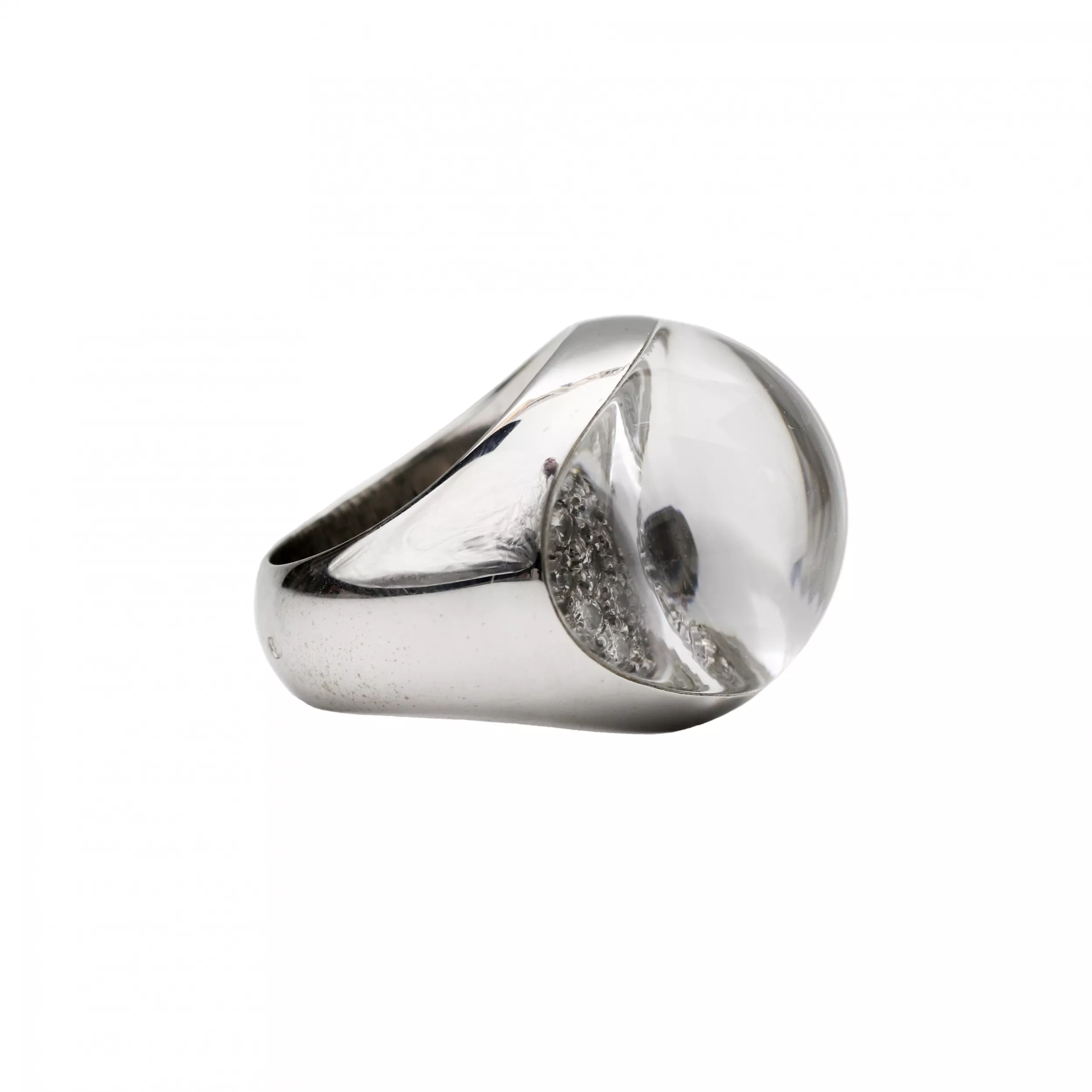 Myst de Cartier ring with diamonds and rock crystal in 18k white gold. France 1980s. 