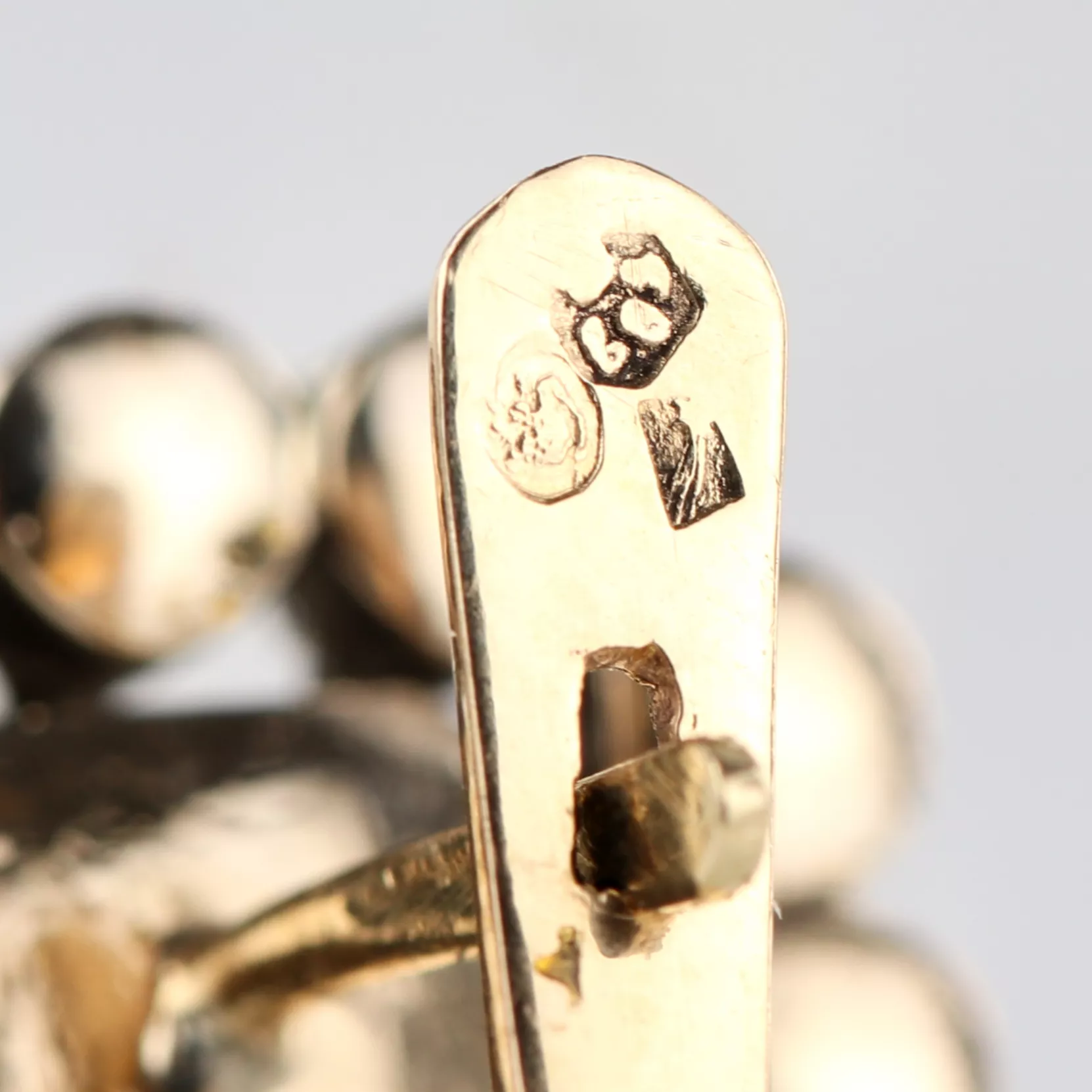 Ensemble de bijoux vintage Reine Isabelle. Le tournant des XVIIIe-XIXe siècles. 