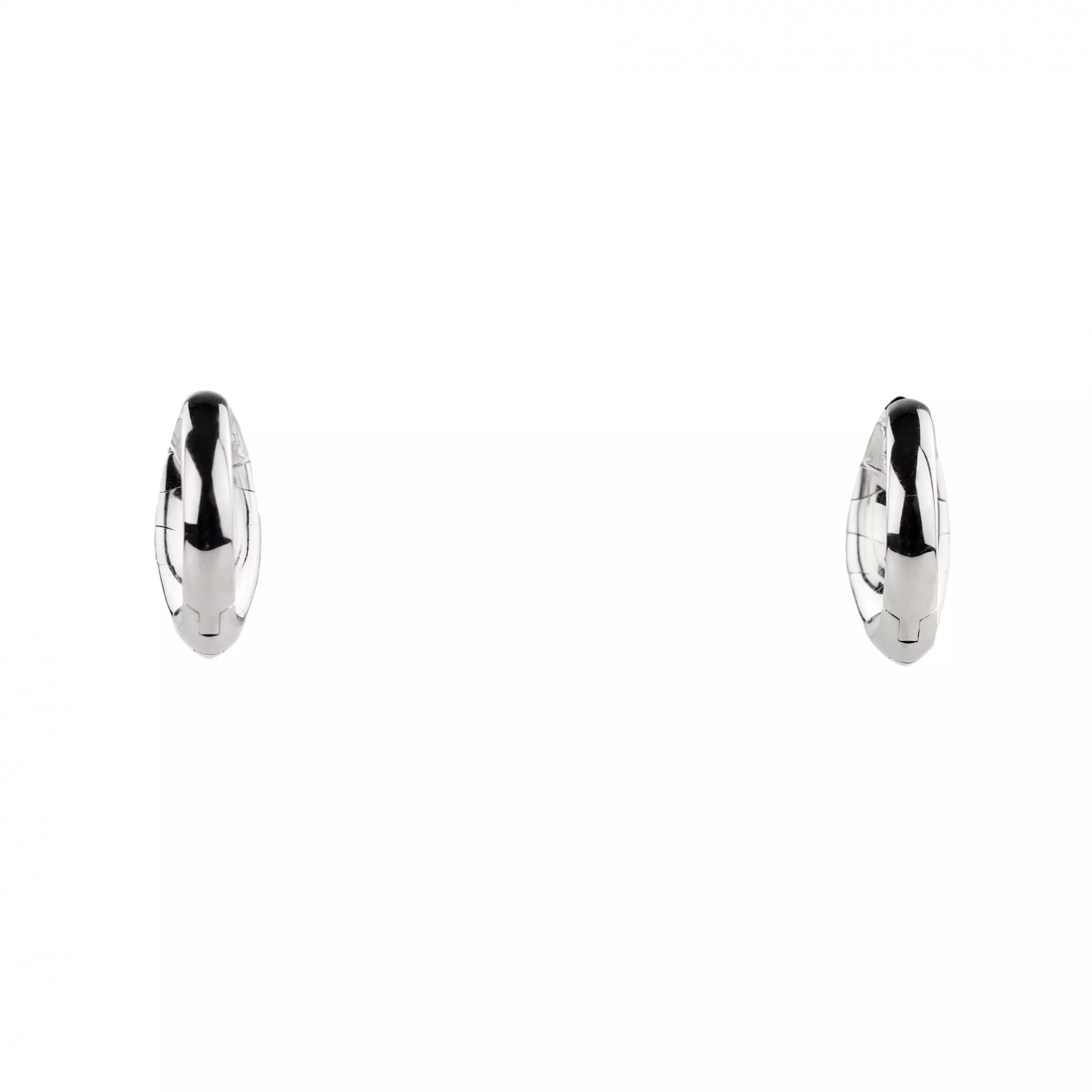 Boucles d`oreilles Giorgio Visconti en or blanc avec diamants. 