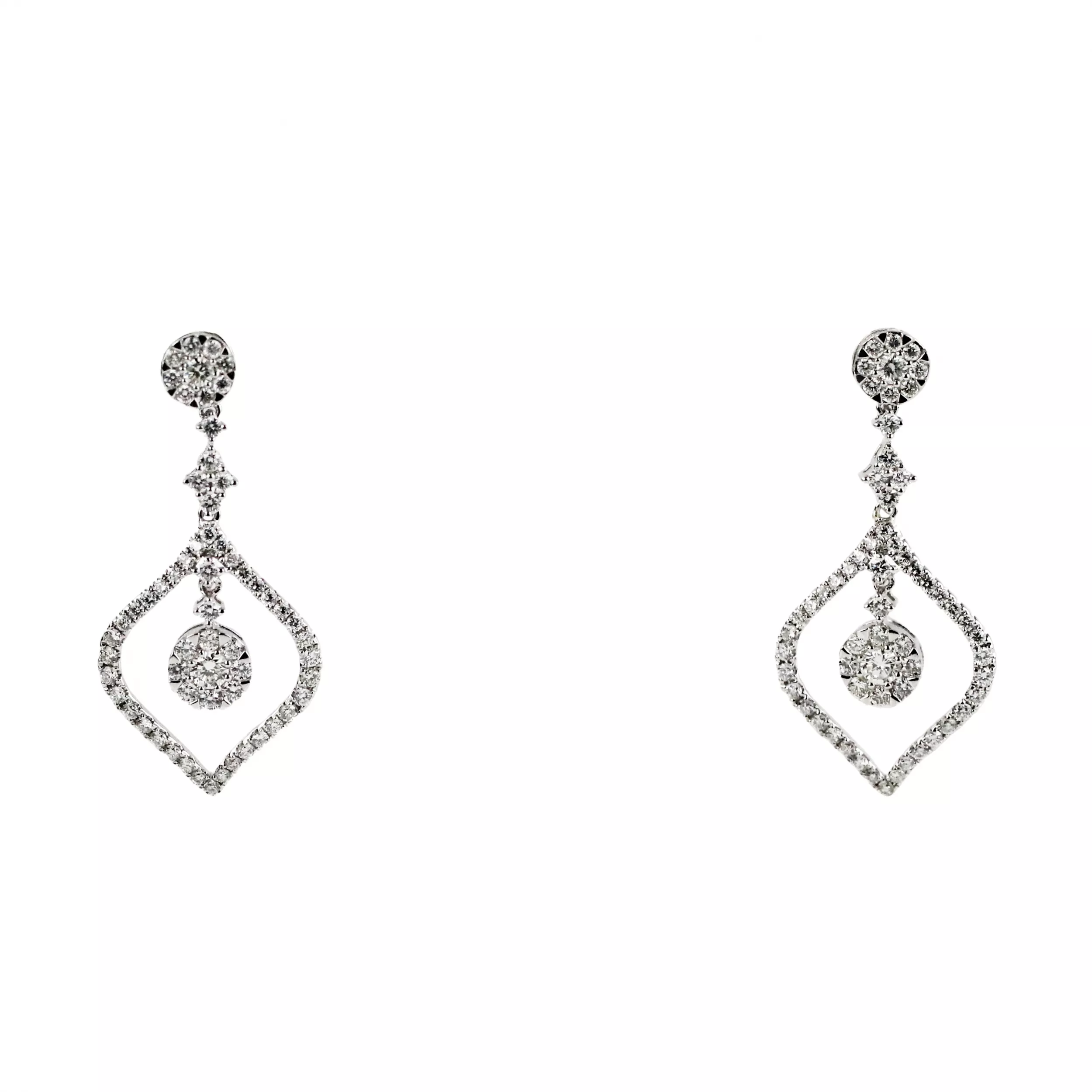 Boucles d`oreilles en or blanc avec diamants. Giorgio Visconti.