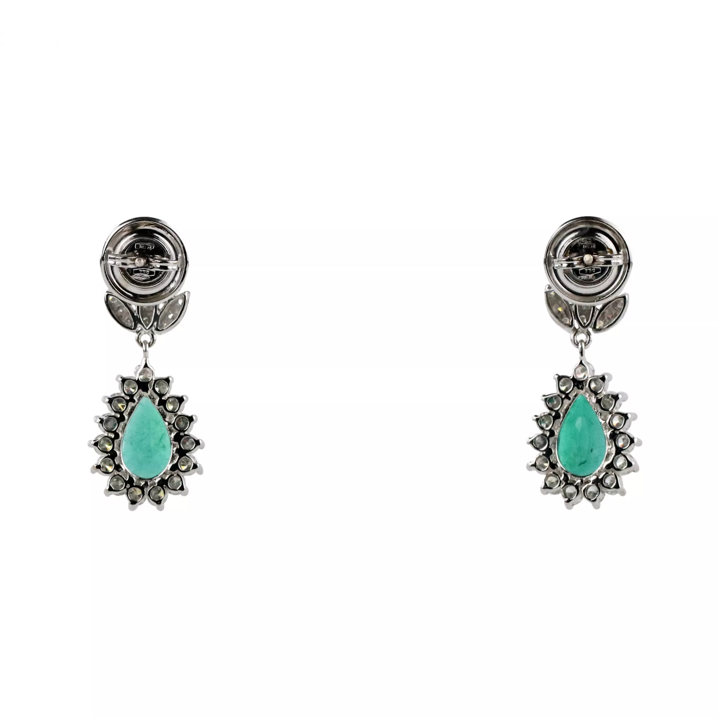 Boucles d`oreilles en or avec emeraudes et diamants. 