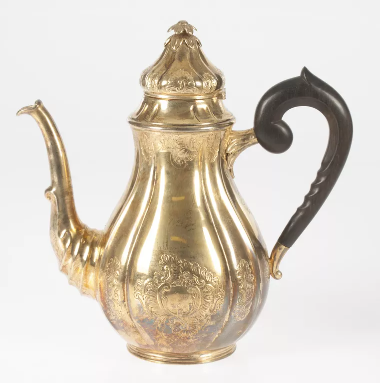 Service en argent plaqué or - Cafetière, théière, carafe à eau, bol à crème, sucrier 