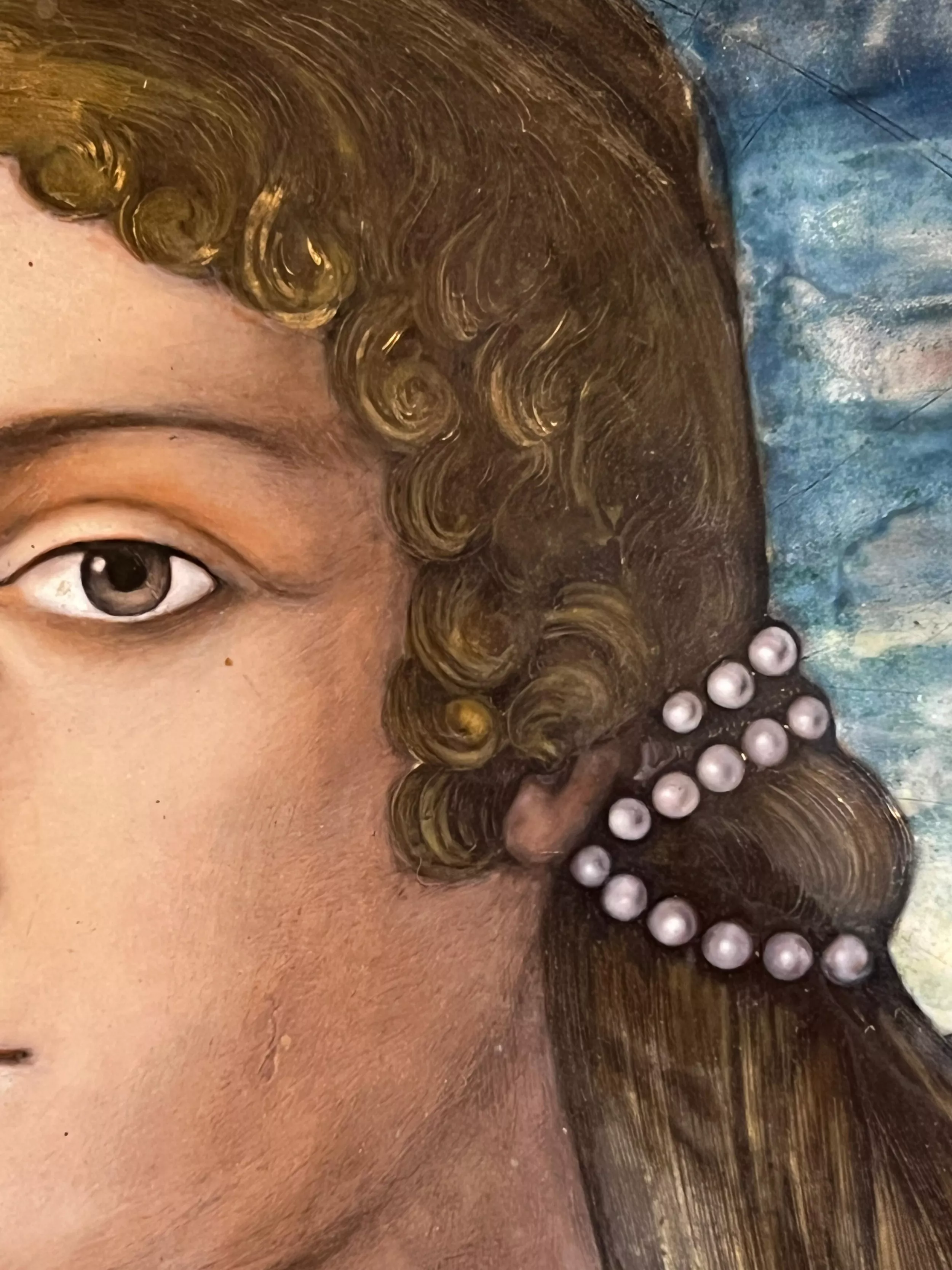European school - Noblewoman, Enamel on copper.